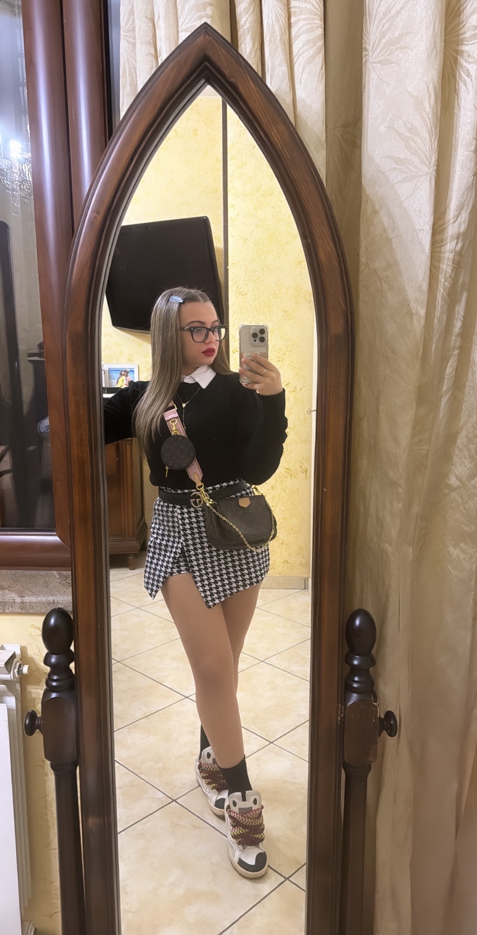 @𝒟🍒