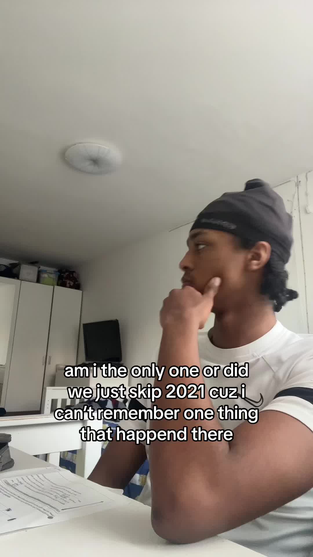 @👤