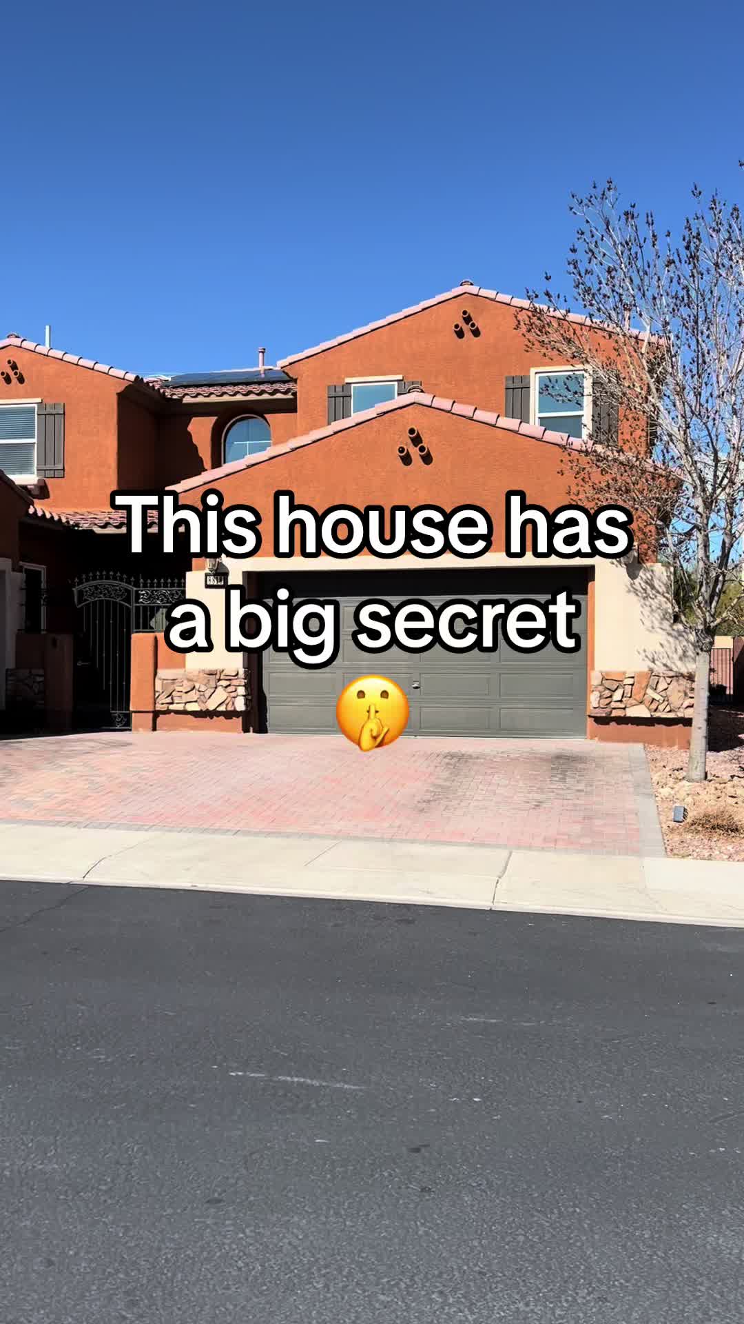 @April Robledo
