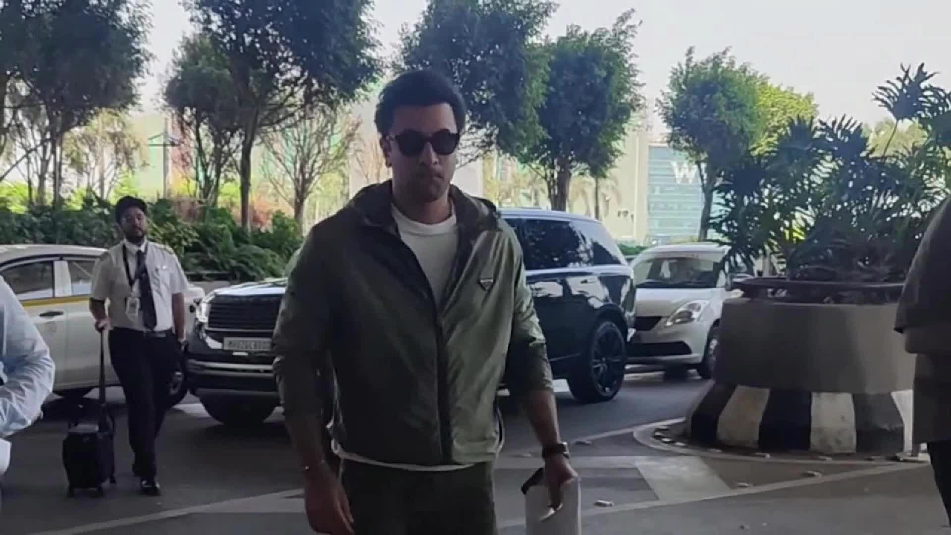 @Bollywood.com