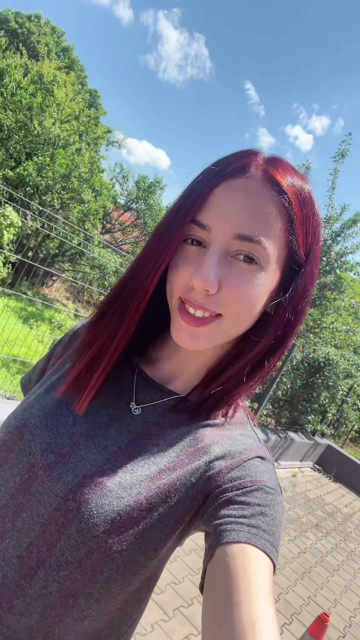 @EmiFox