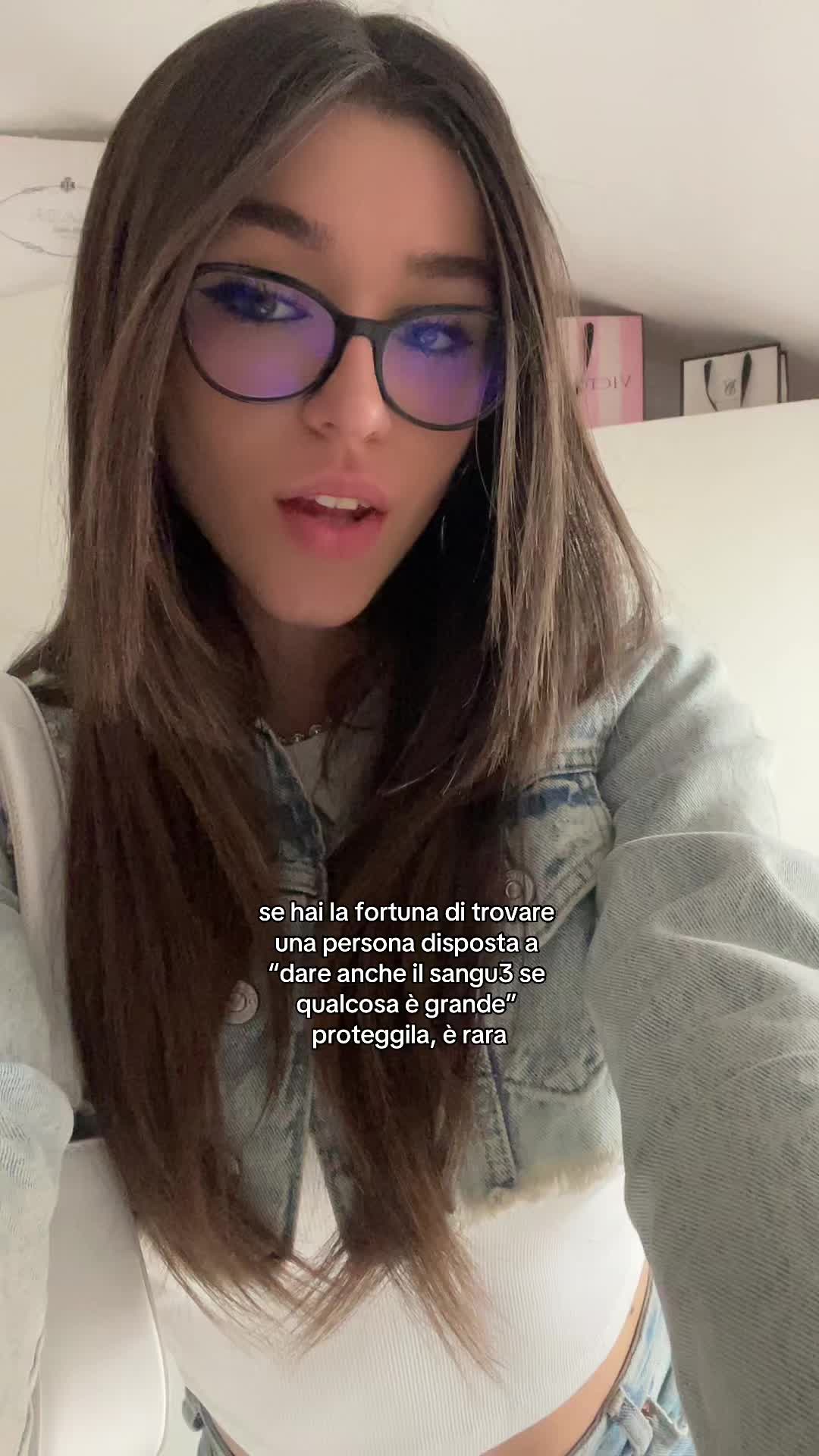 @Elis