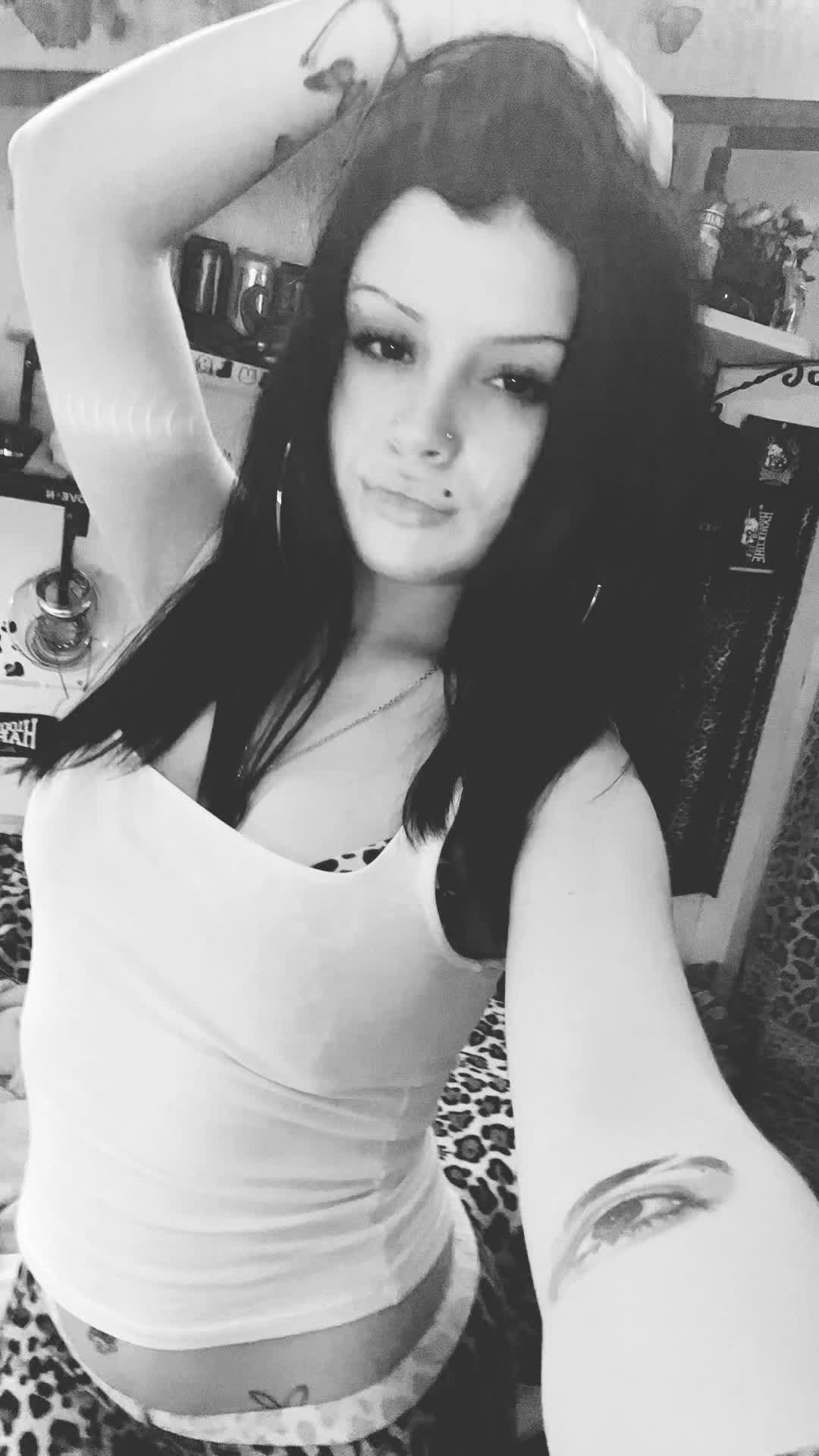 @N4yyy
