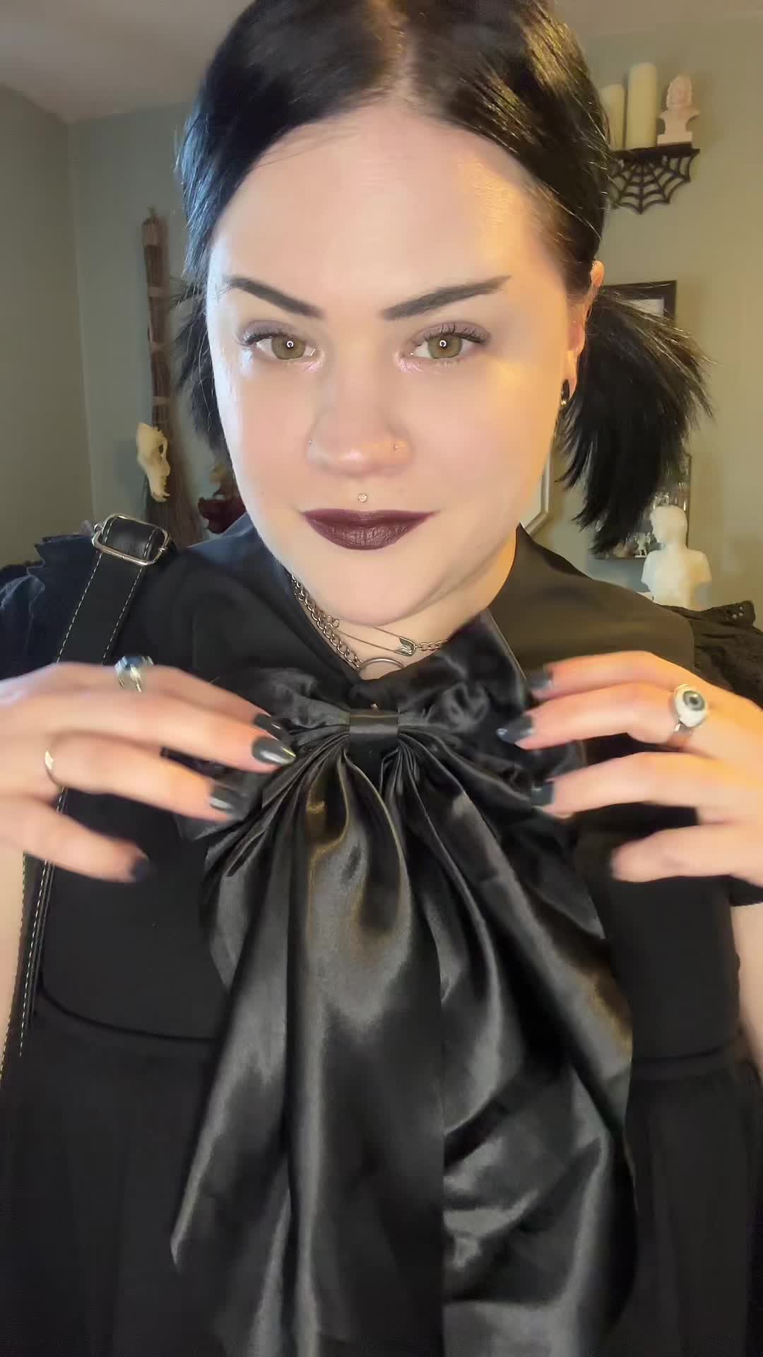 @Leonora🕷️ Black