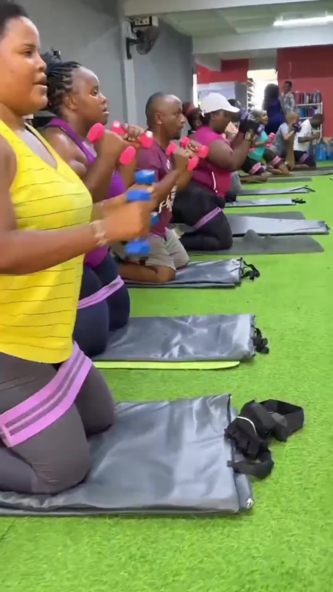 @The Frog 🐸 pose Queen 🧘🏽&zwj;♀️