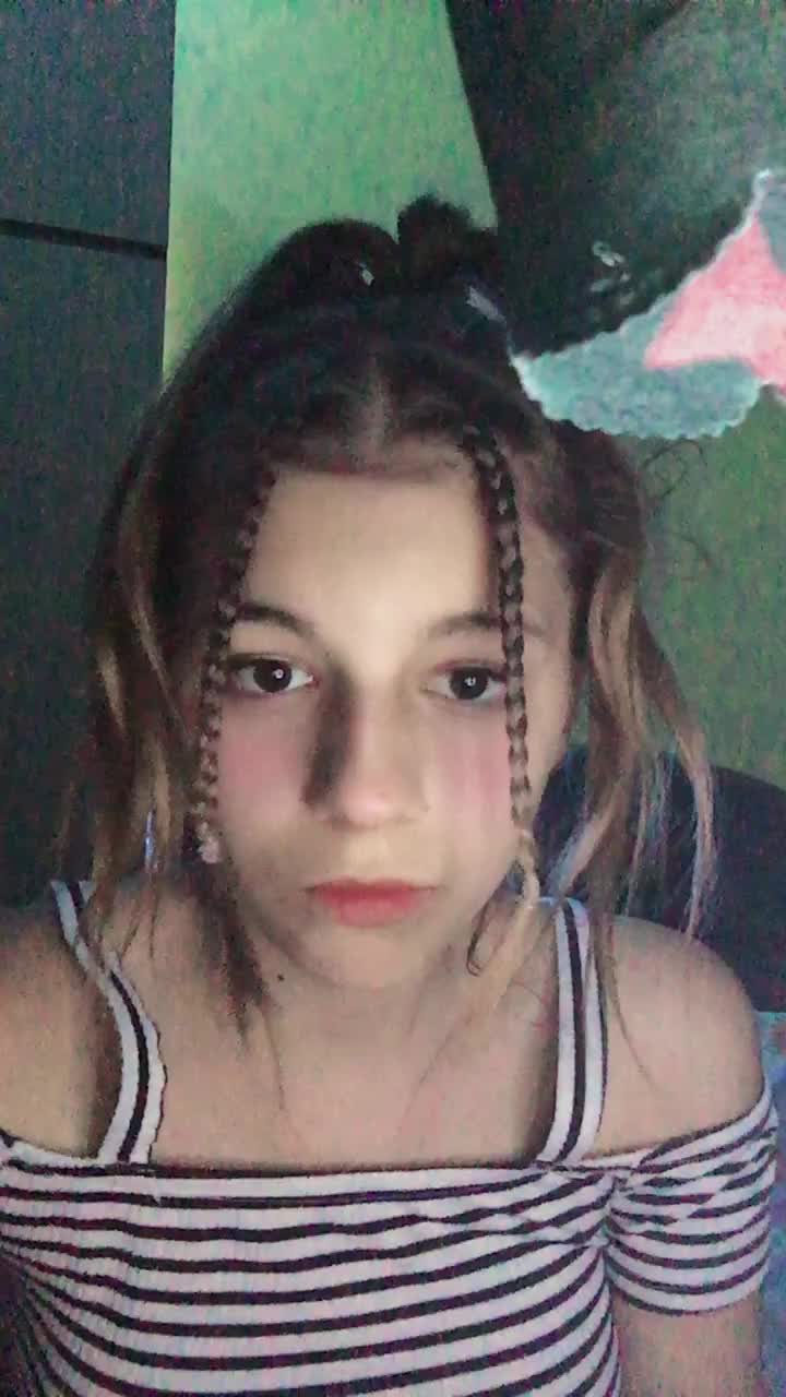 @Izabella Komaromi