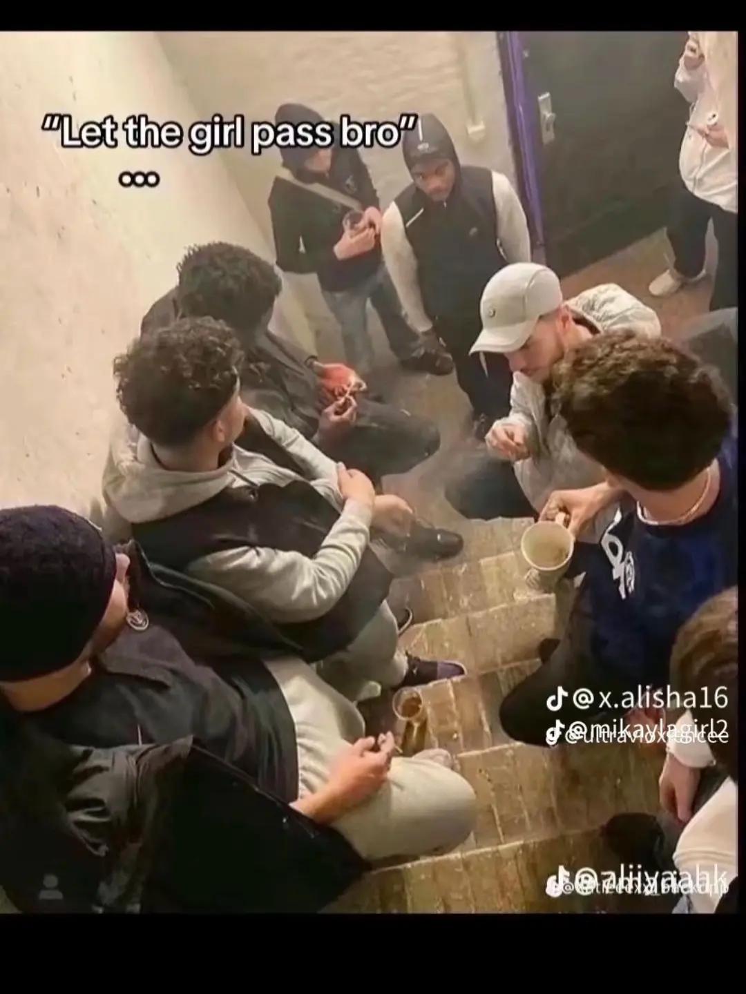 @Evie🥂🤍