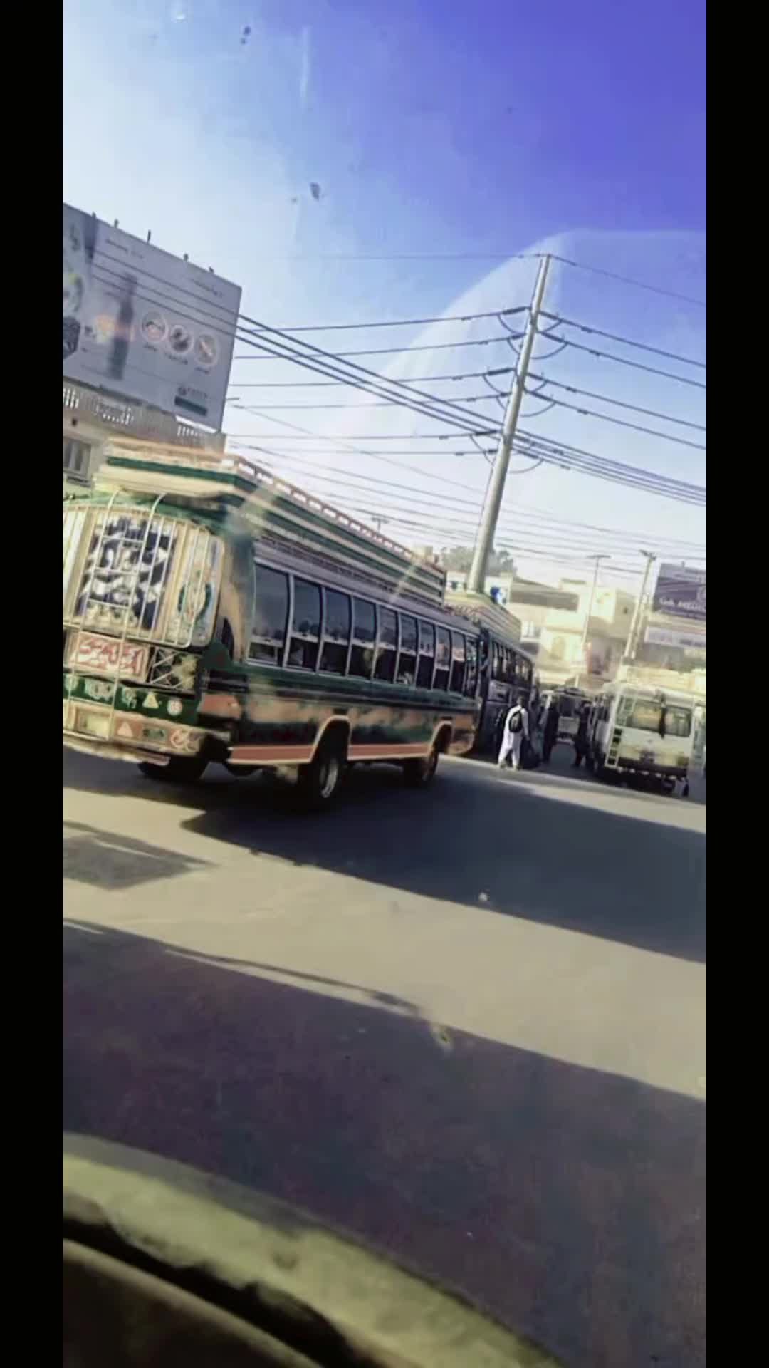 @🤨 ملک نوید ڈائیور خانیوال  😏