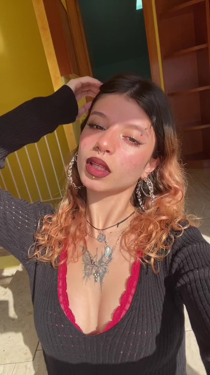 @☣️