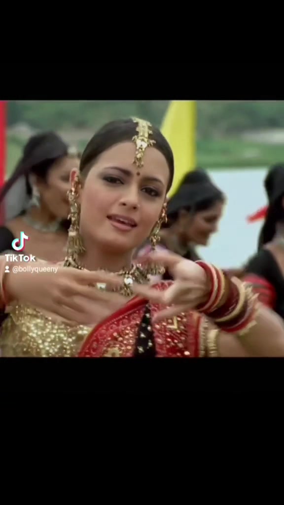 @🌺Bollywood Qu&ecirc;en🌺