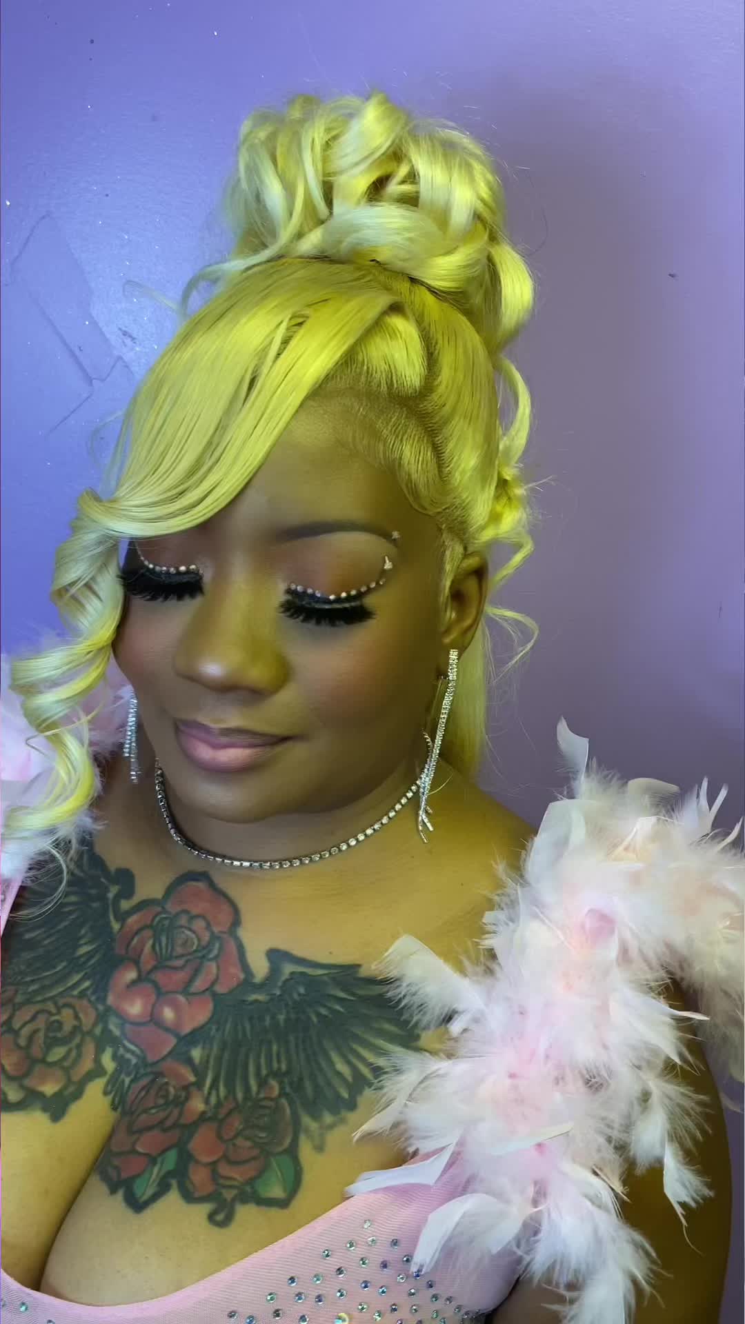 @Nina Brown592