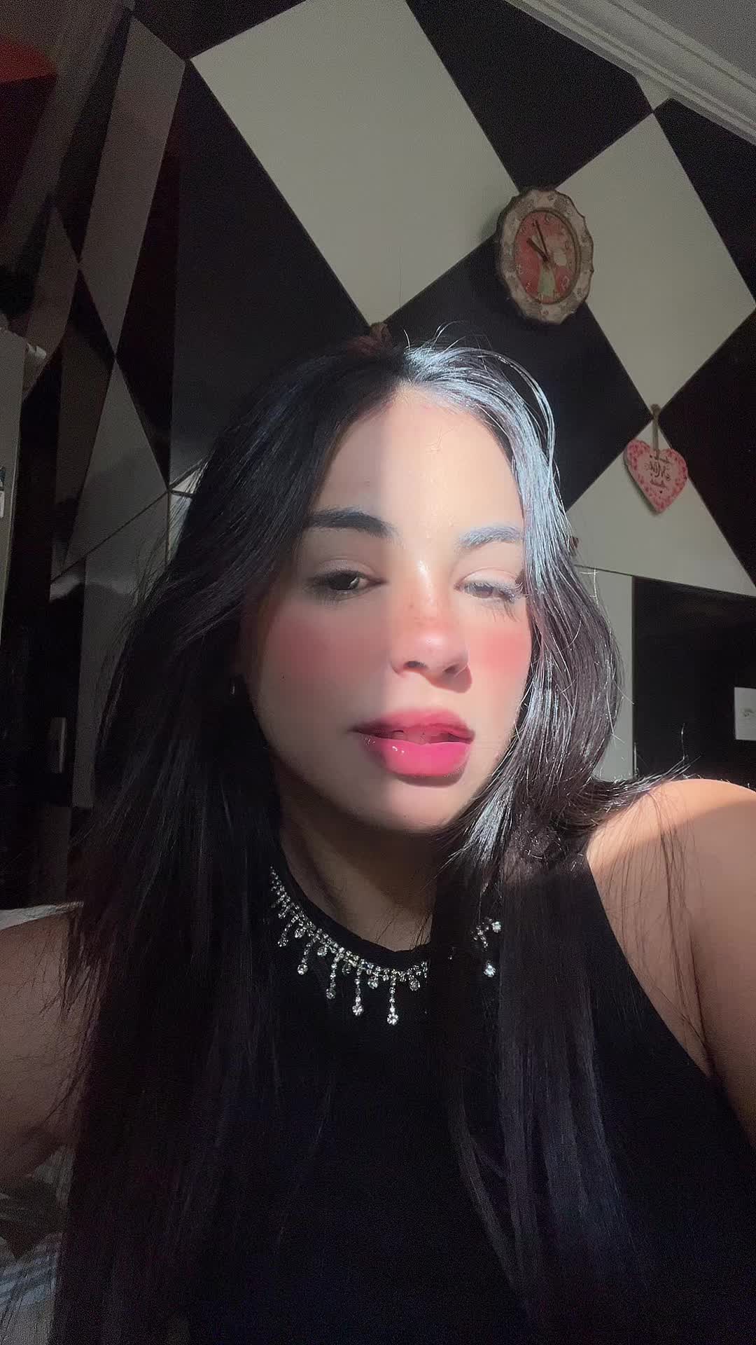 @Vit&oacute;ria