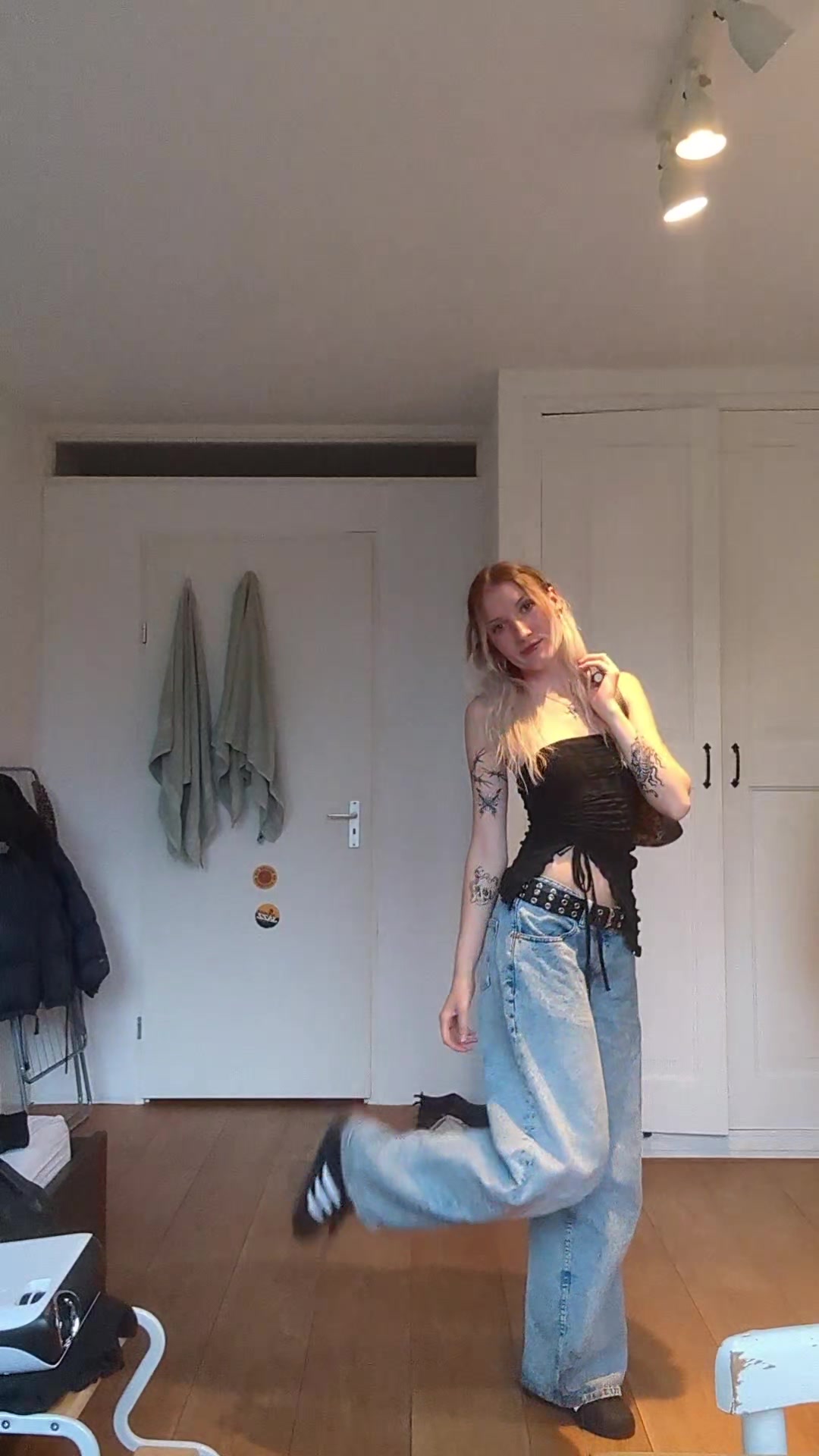 @𝖊𝖋𝖋𝖞