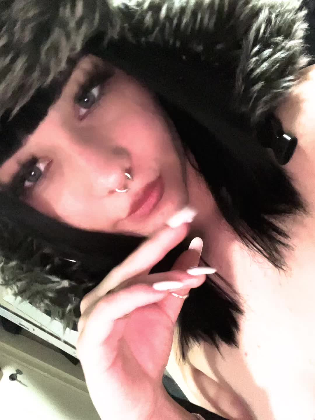 @kicsike