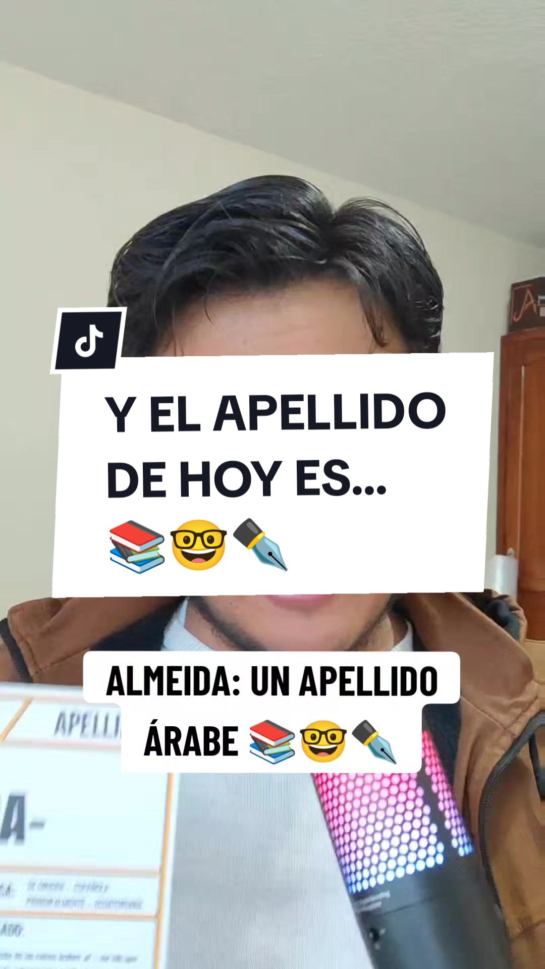 @AlexDaos 📚✒️☀️