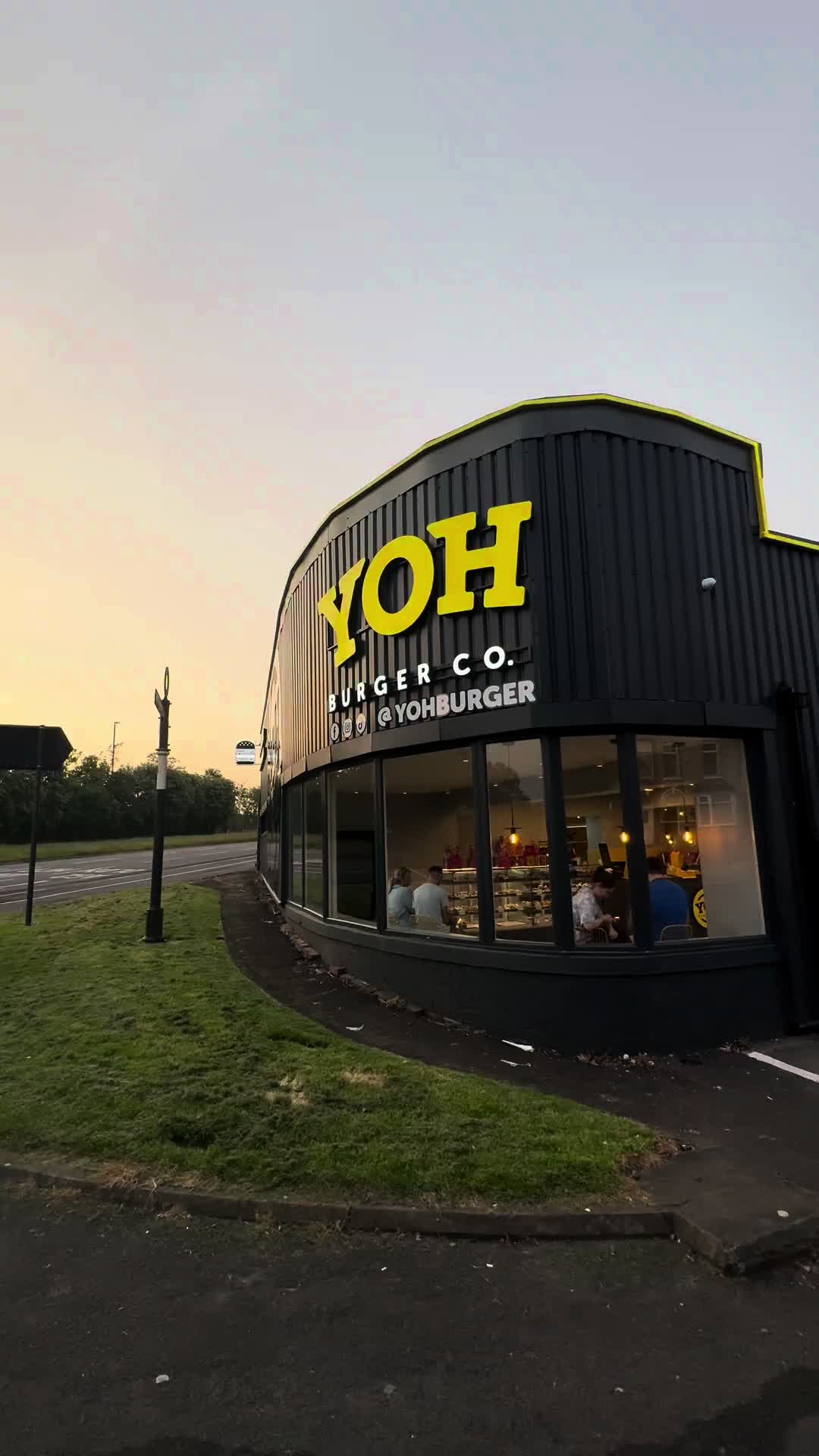 @YOH BURGER