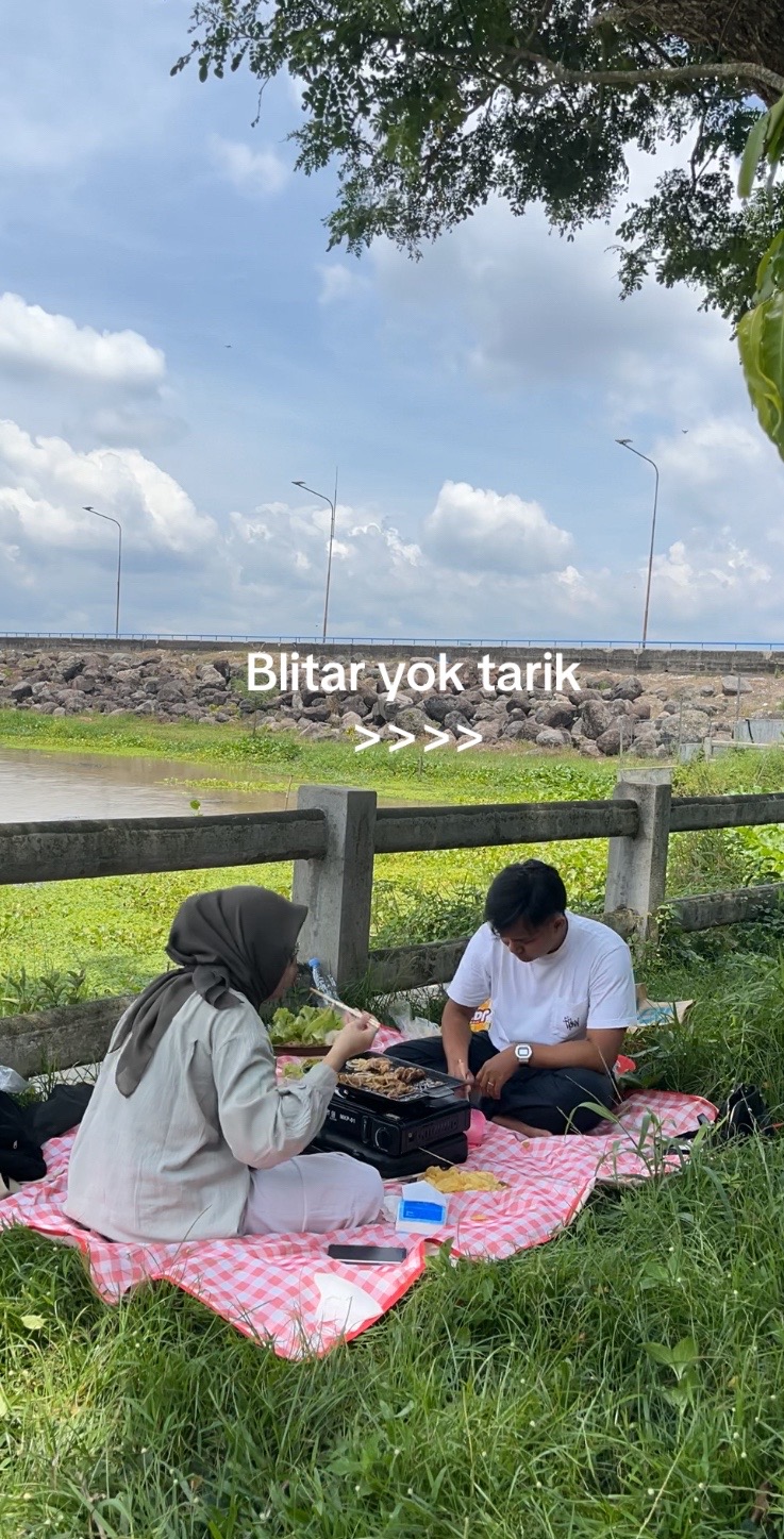 @SEWA LENSA APEXEL, KURSI LIPAT