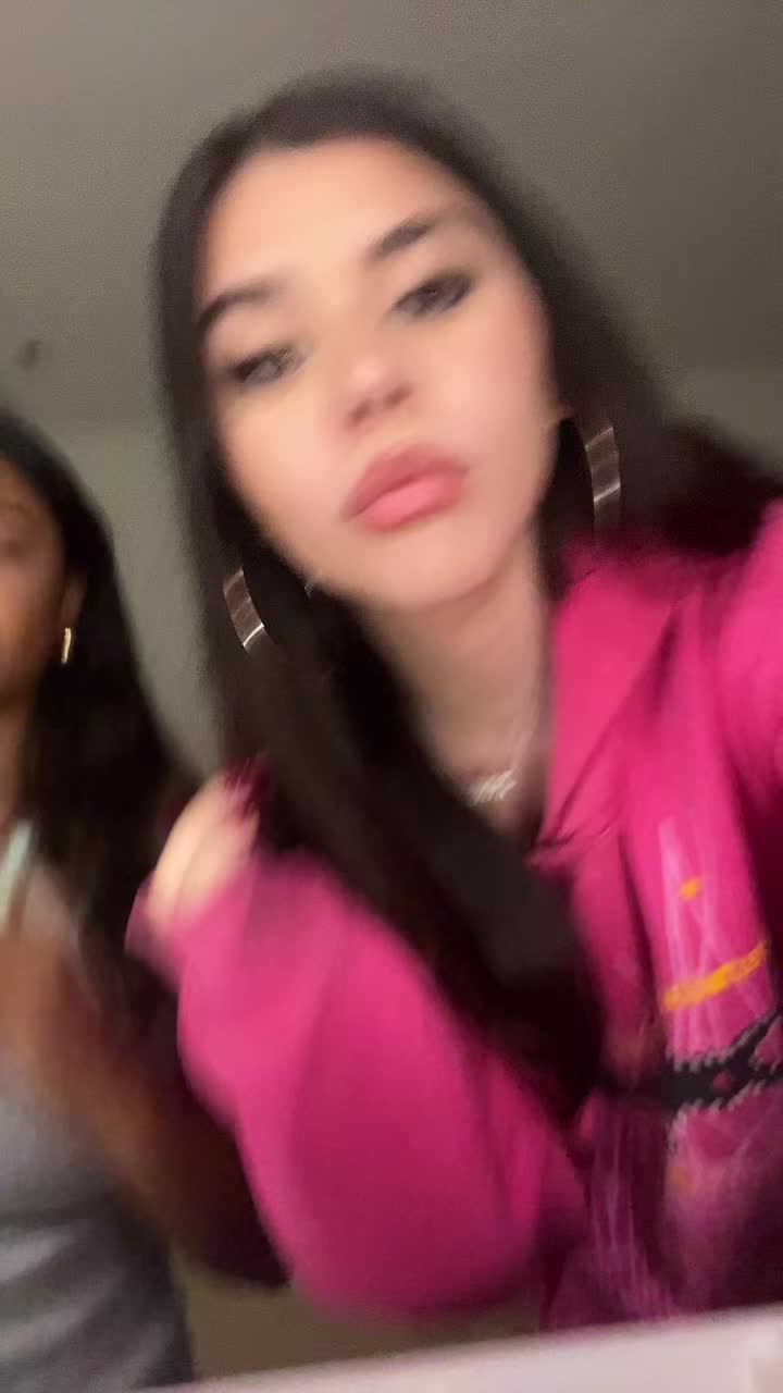 @ZOE SCHWARTZ