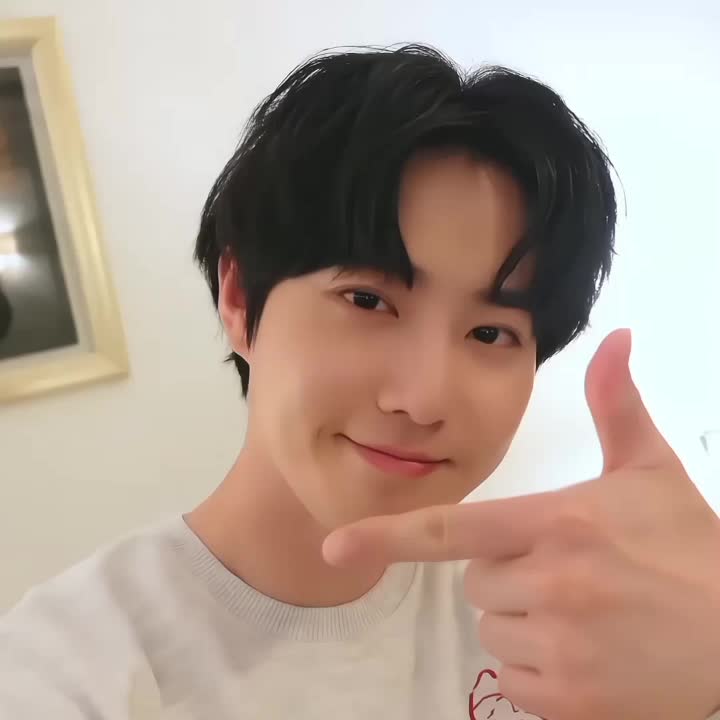 @Eri 'ㅅ'