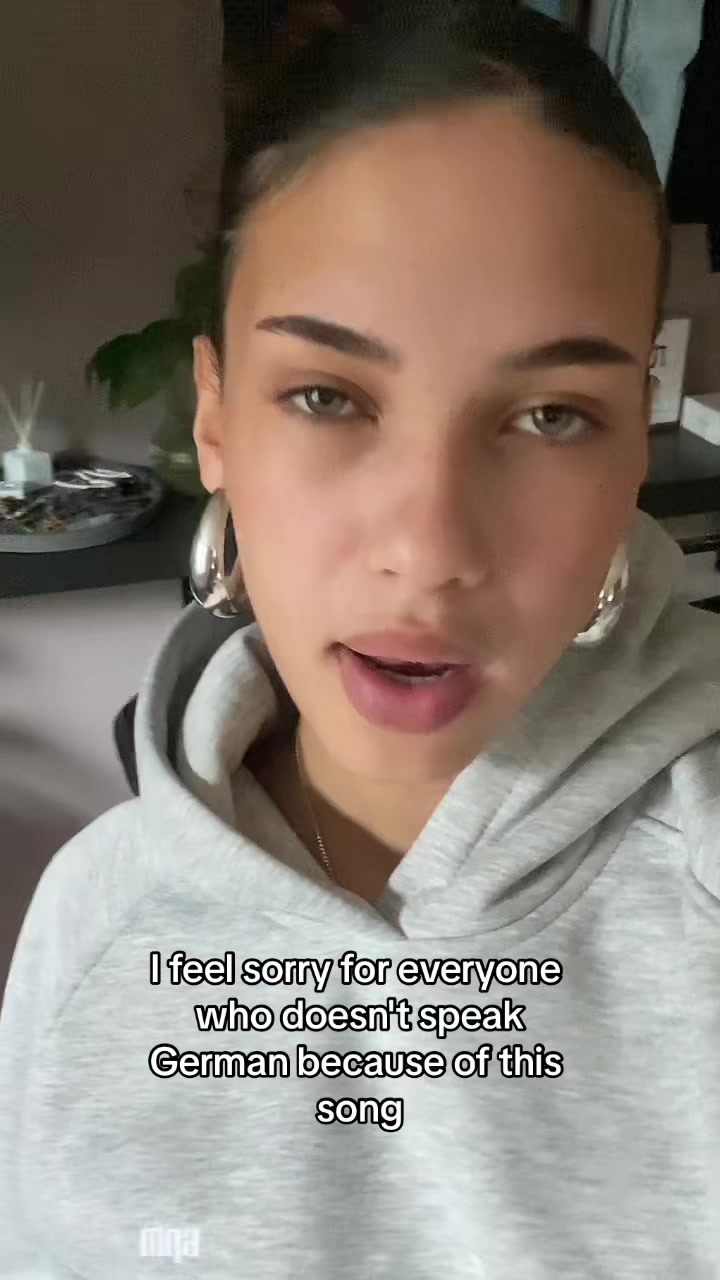 @Liv