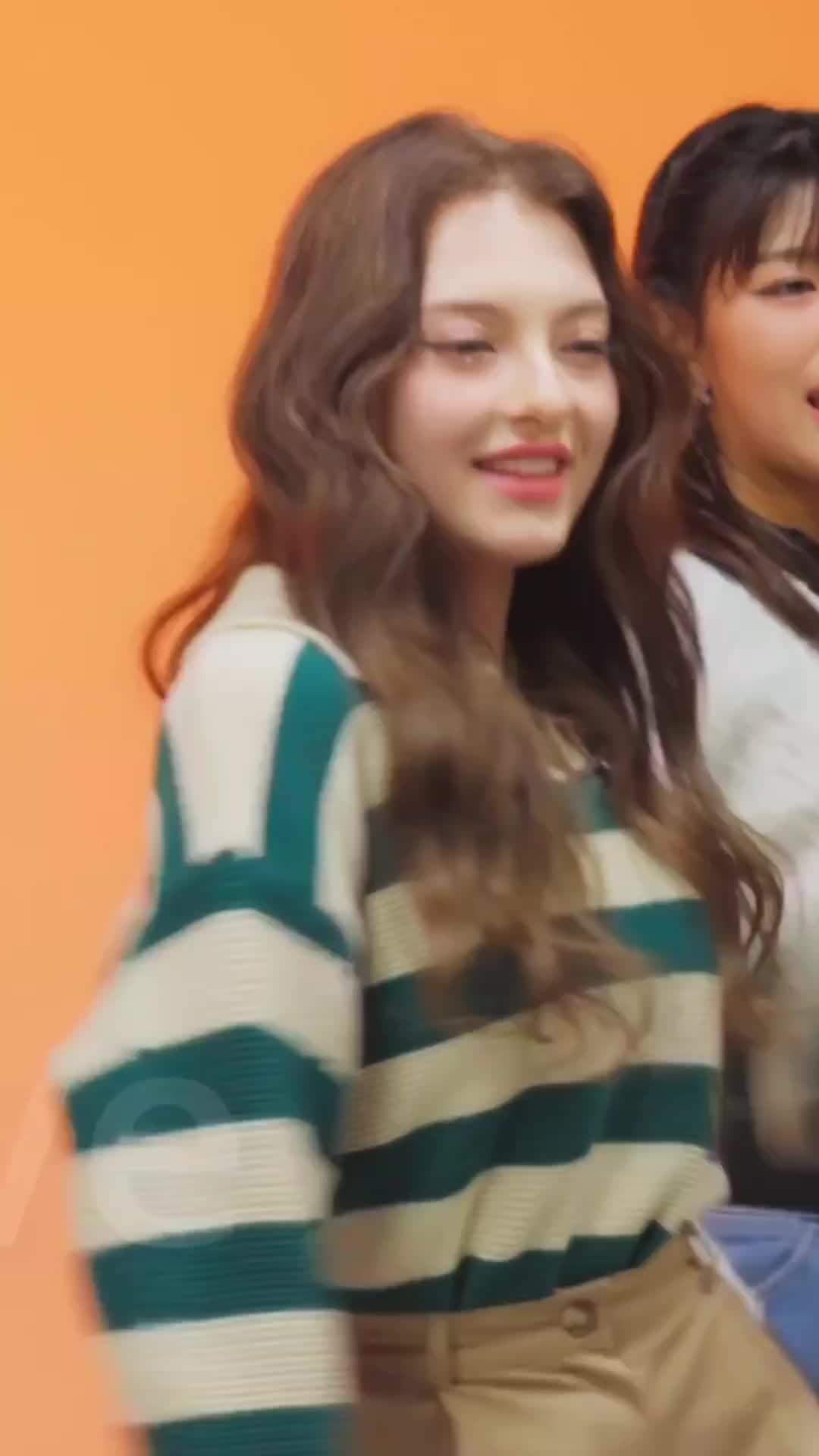 @fancams ! 🐇