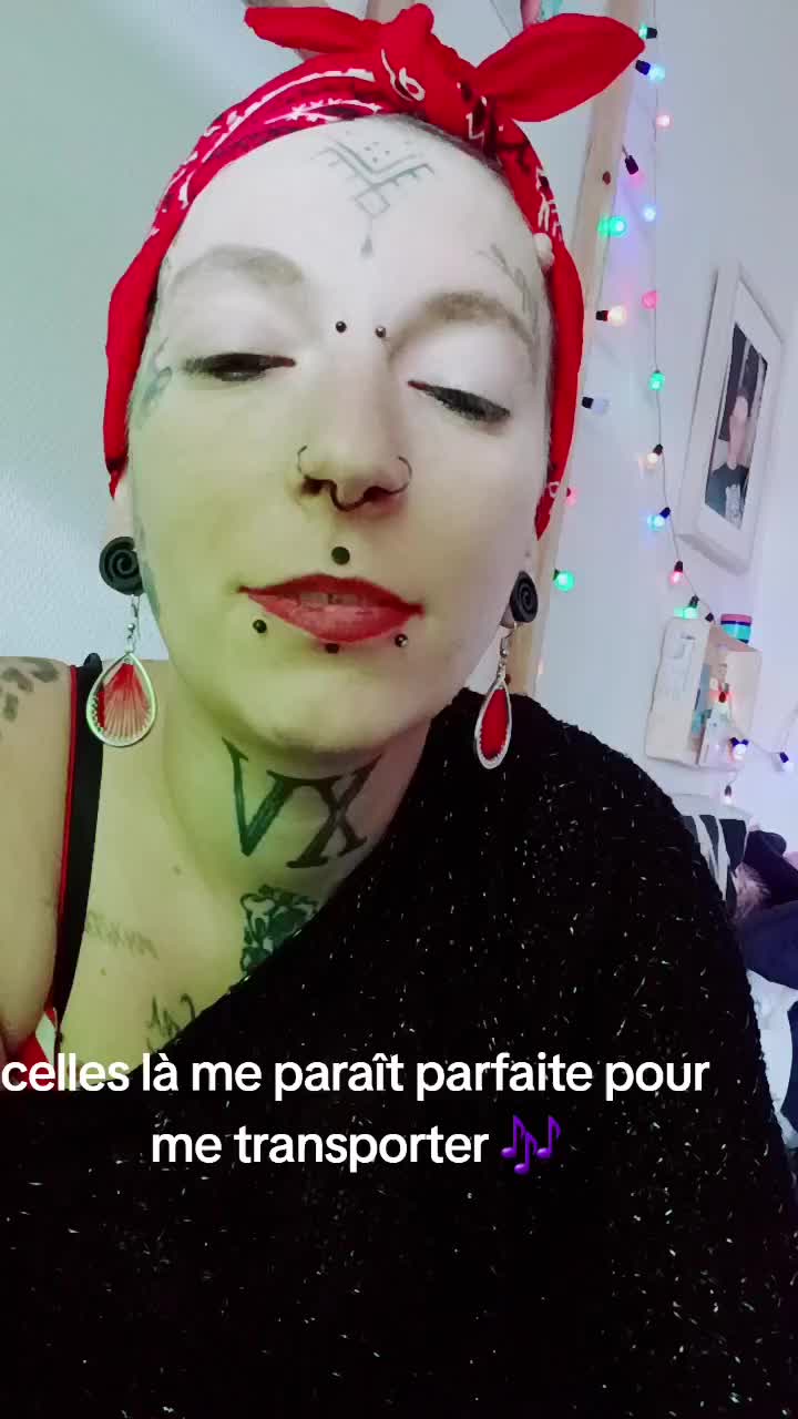@🐾farfadette🐾 imp&eacute;rial agency