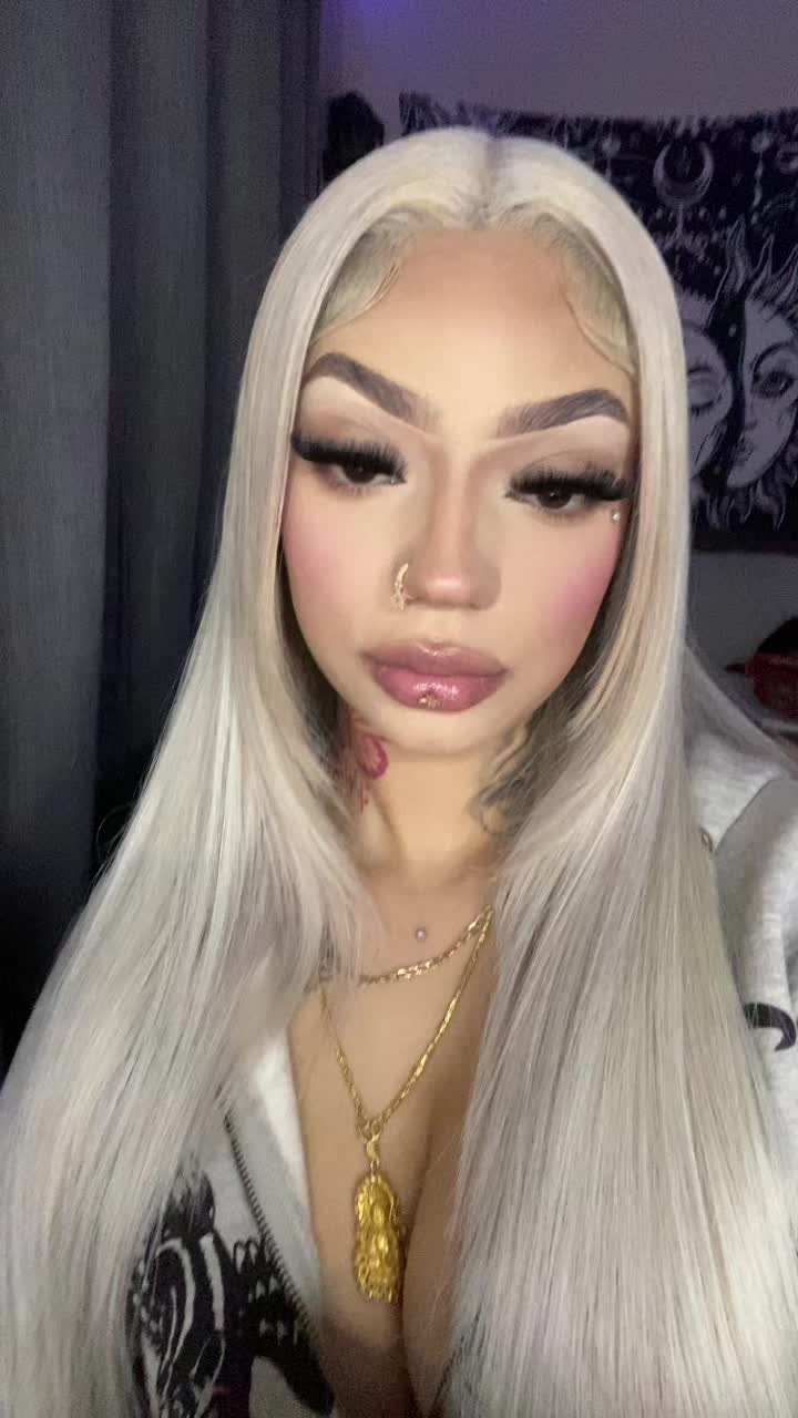 @Aysslin