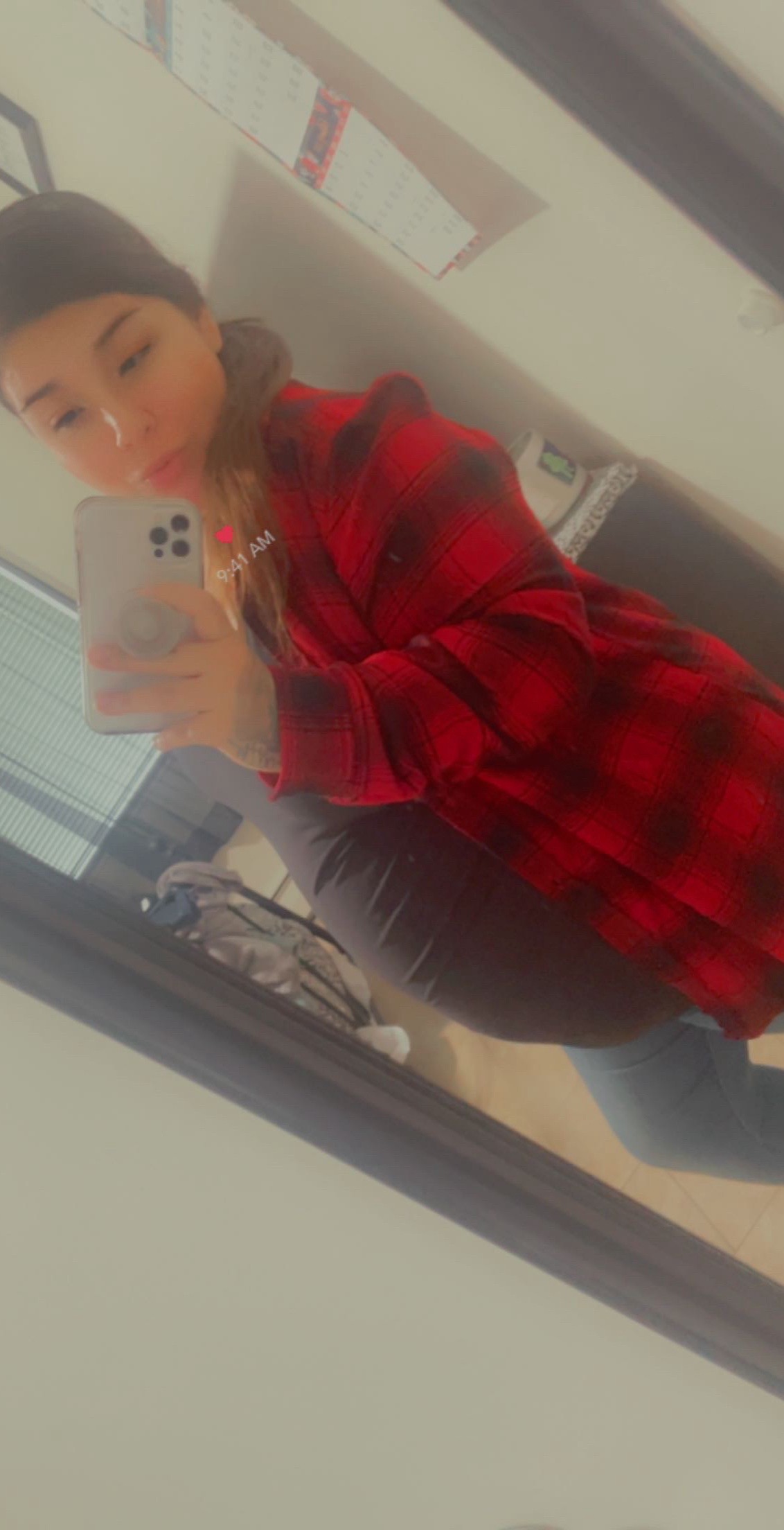@nicoleivy