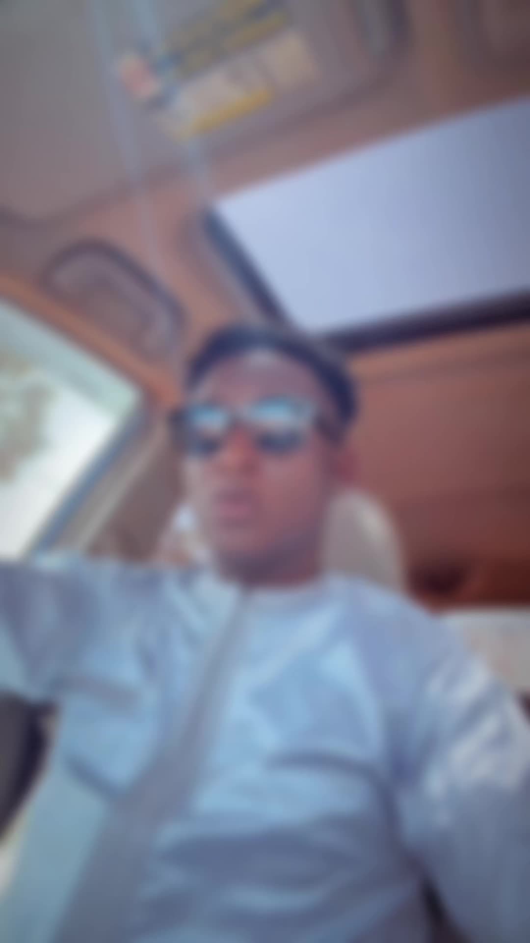 @Zhogono le Boss ❄️🦉