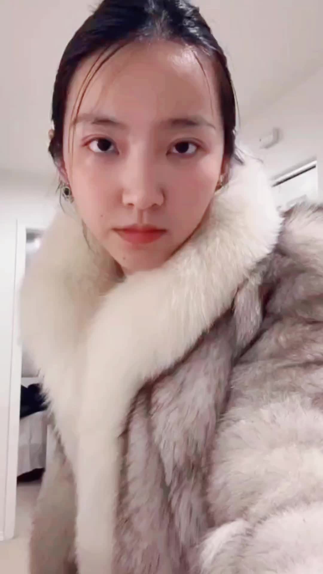 @Fur coat fans