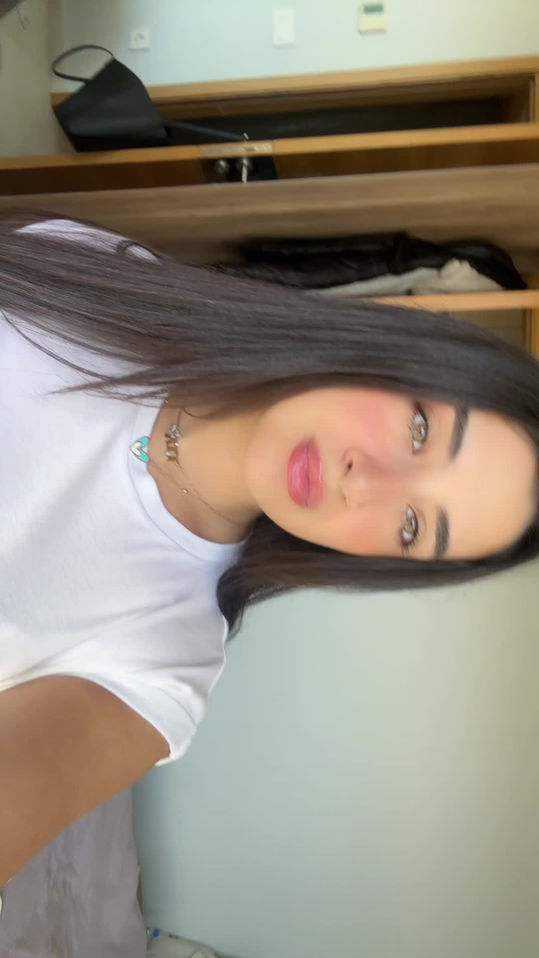 @T