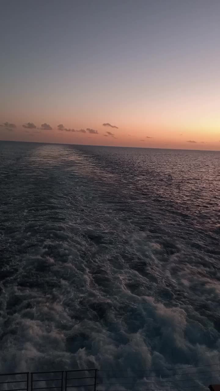 @hellolizSEA⚓