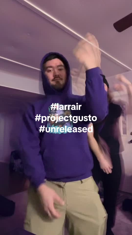 @Larrair