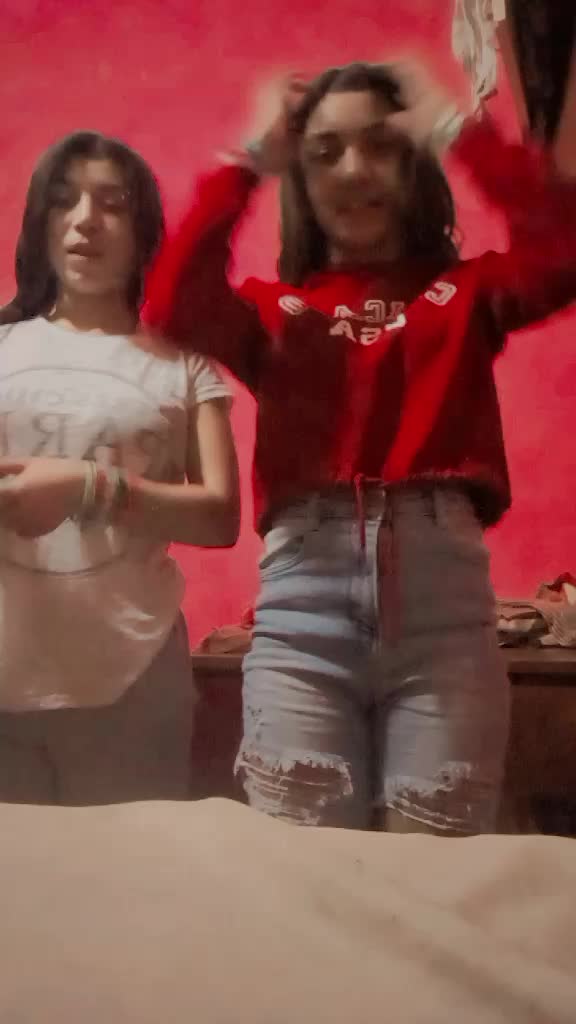 @Kikuska Kika