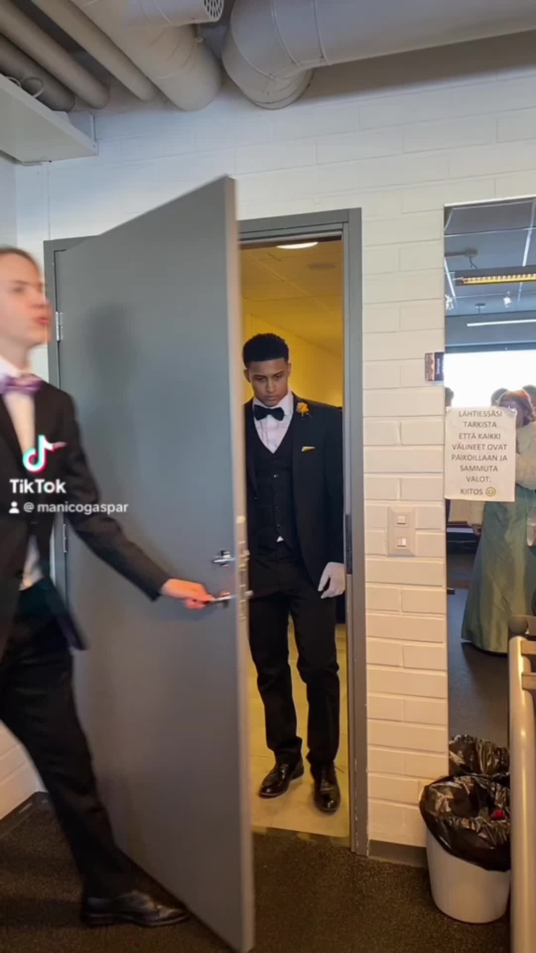 @M