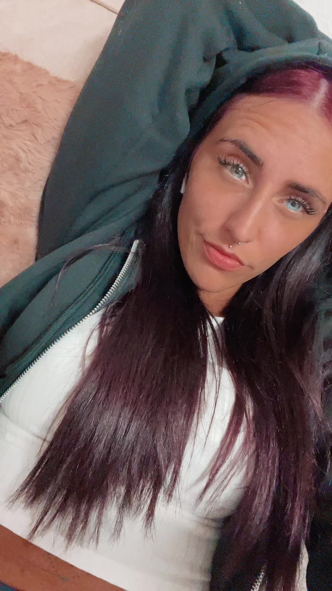@ℳ𝒾𝒸𝒽ℯ𝓁𝓁ℯ𝓇𝒶𝒶𝓌 🐯