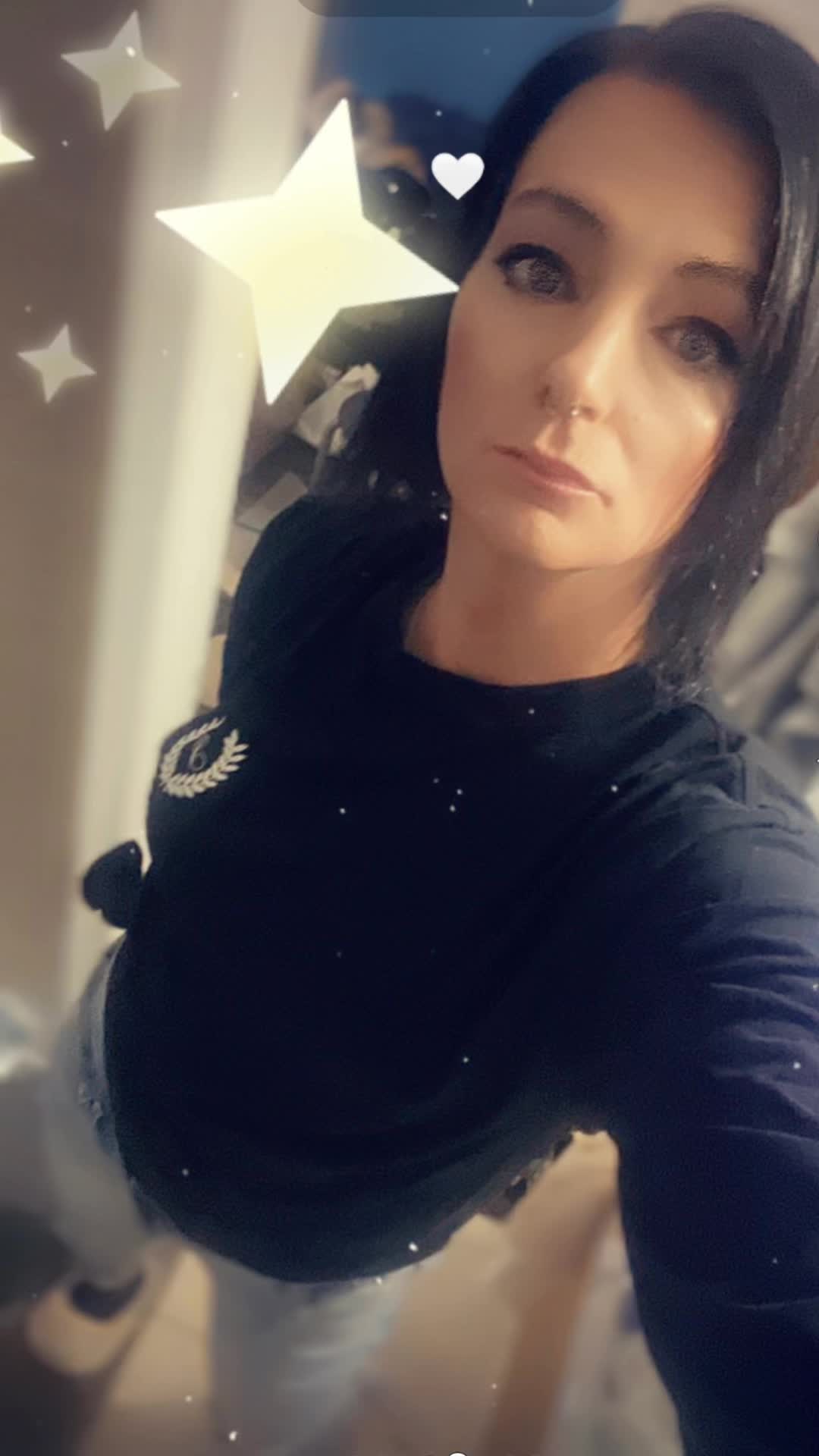 @Hayley_Rose_1111🖤🖤