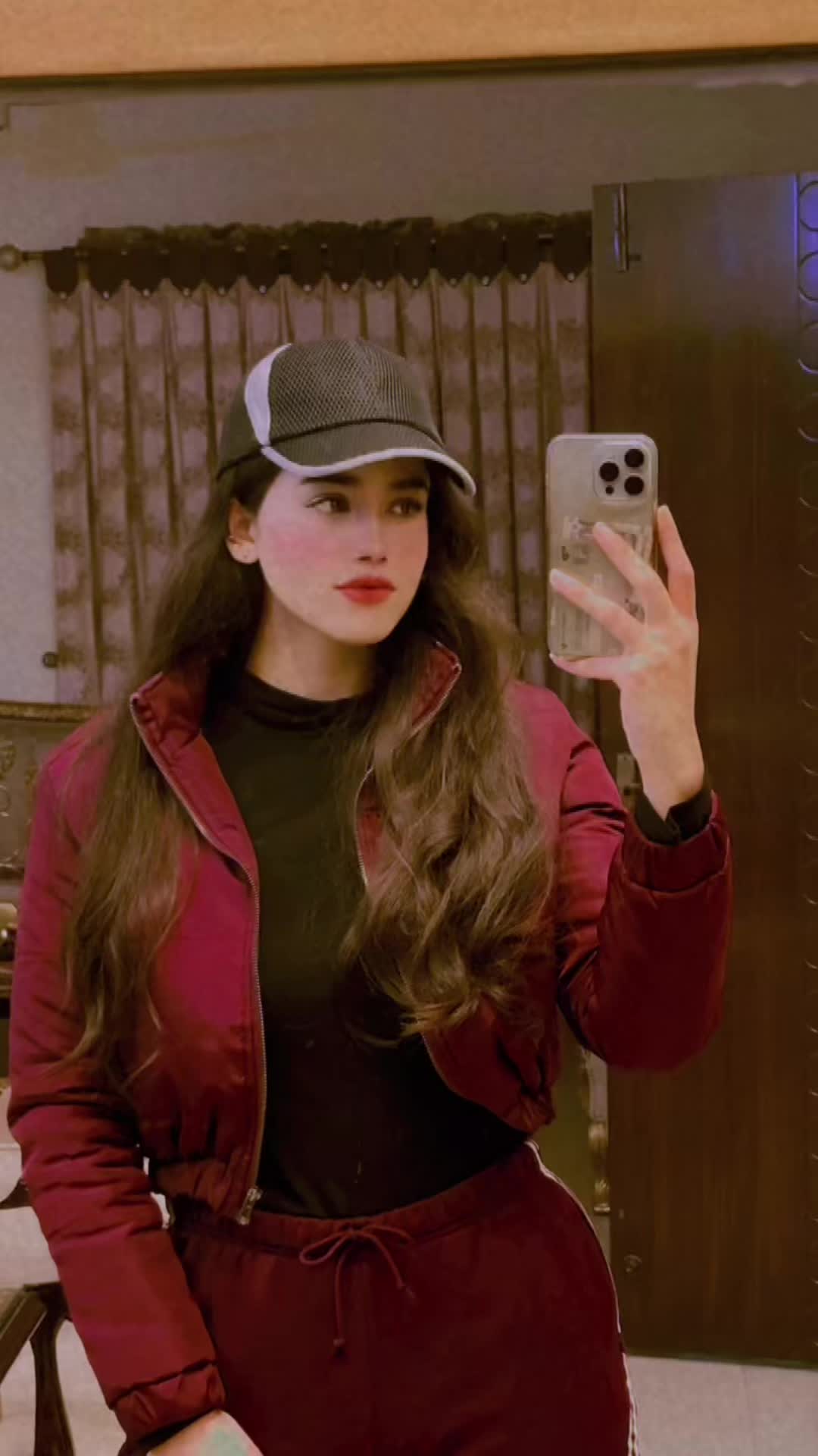 @Alina Amir