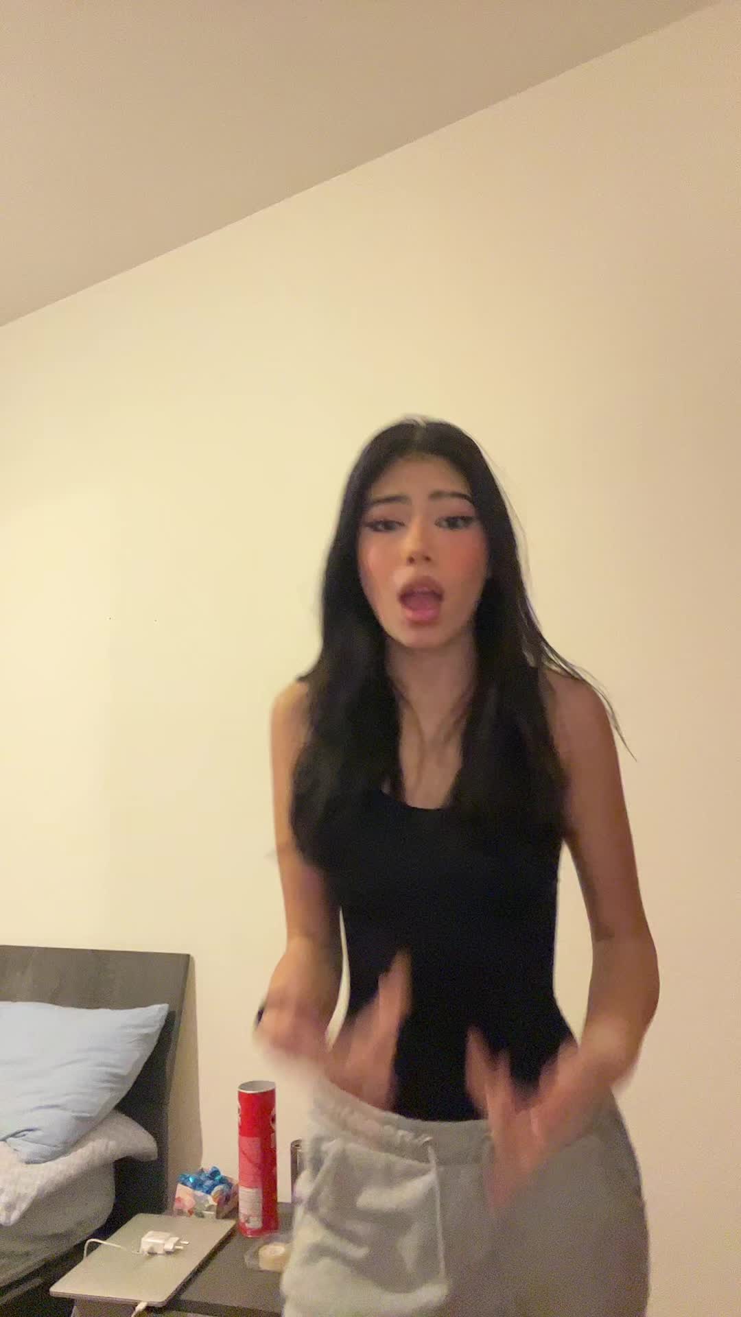 @💋🇵🇪