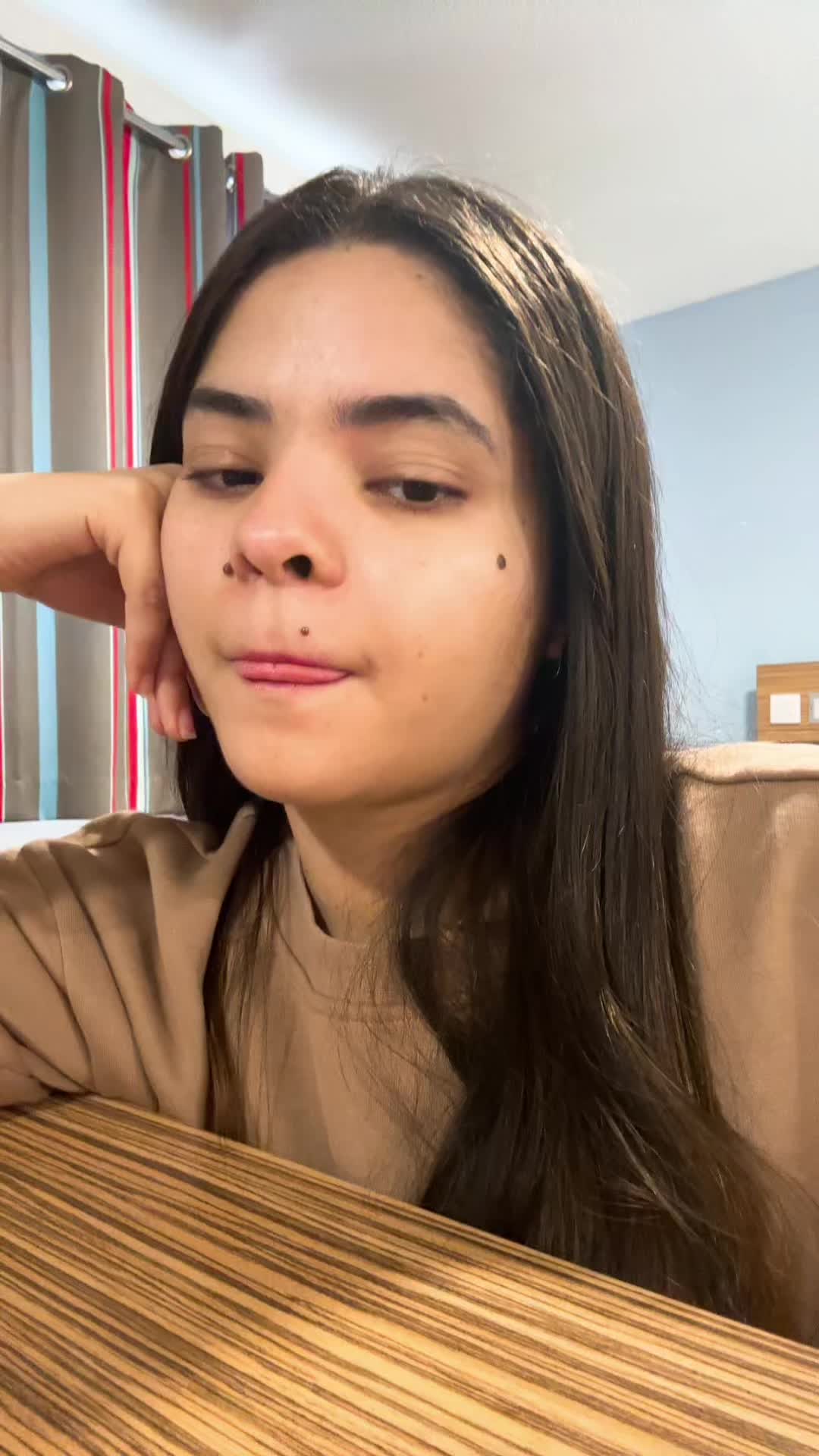 @Thainá Dhaila