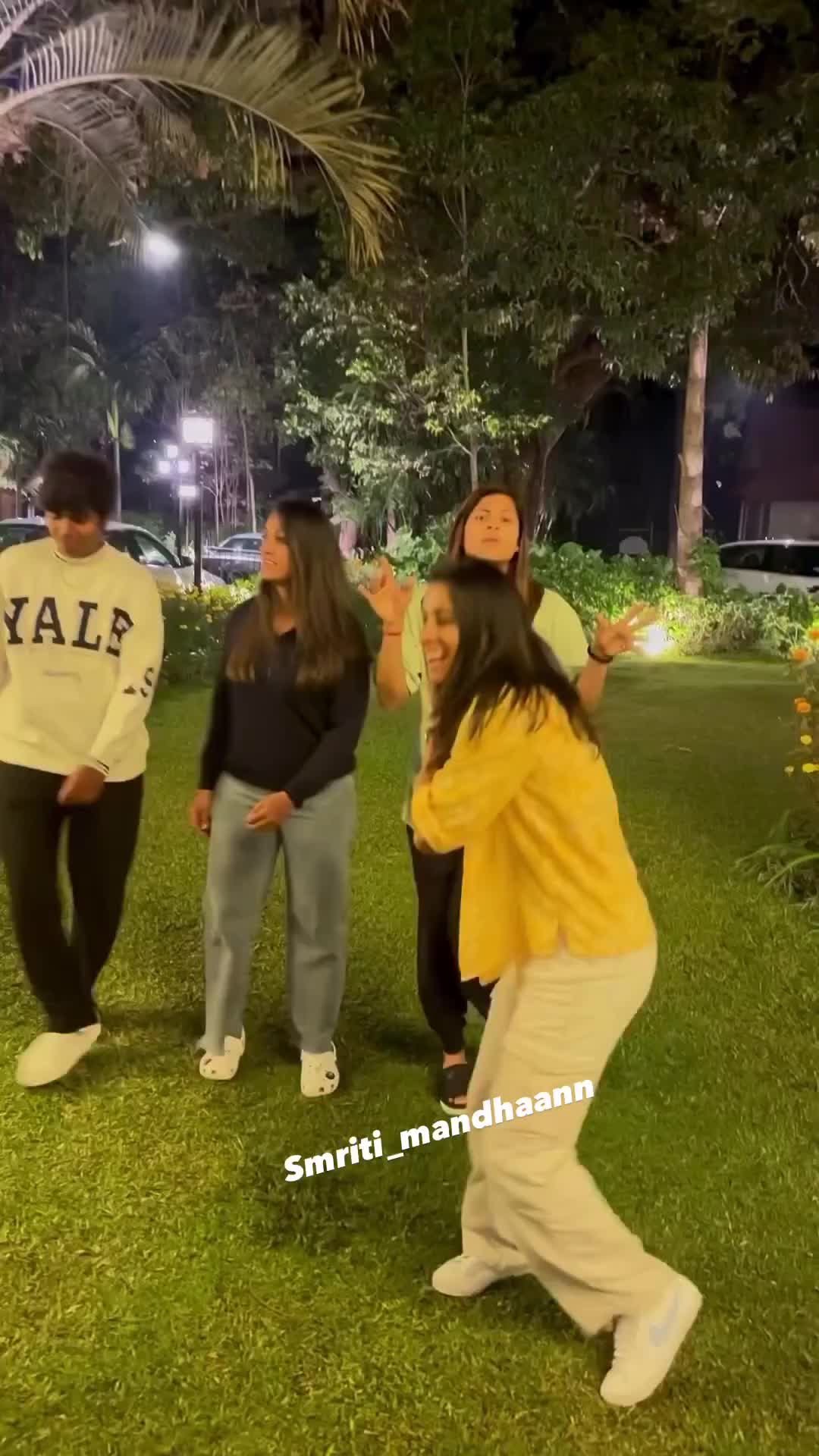 @smriti_mandhana