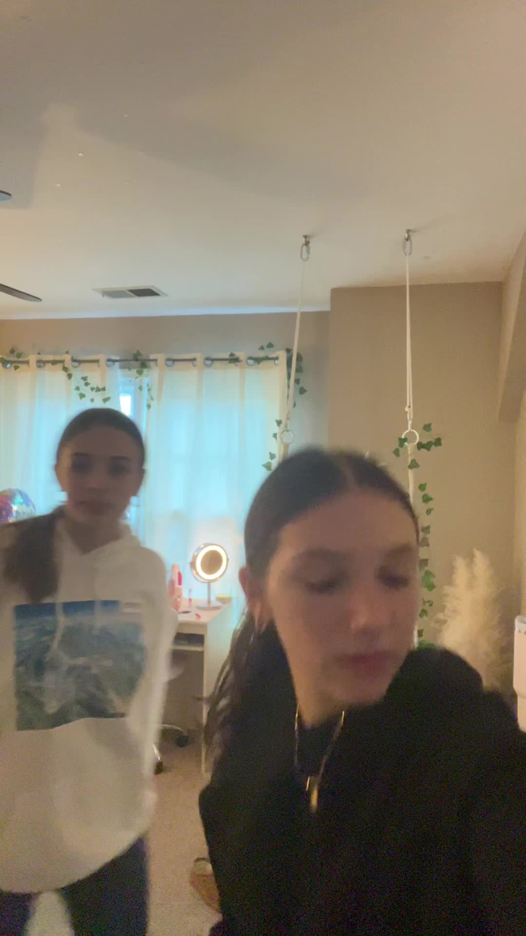 @Miriam.hsich1