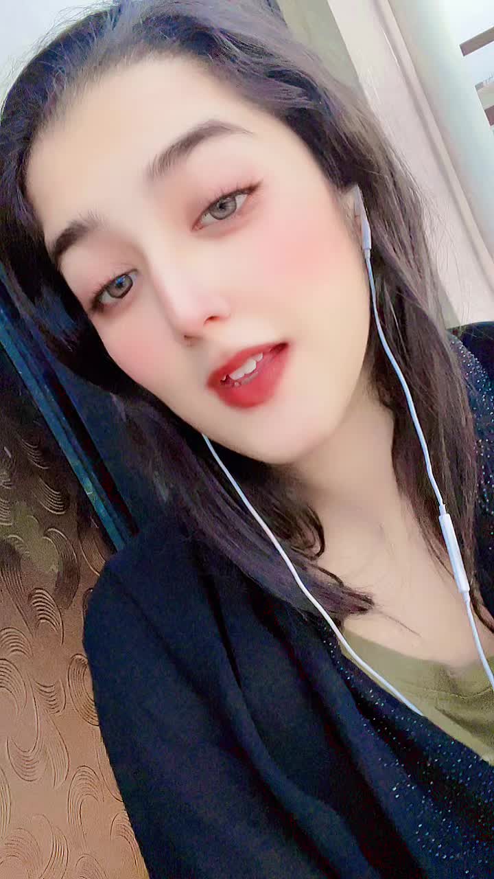 @𝕾𝖆𝖒𝖊𝖊𝖗𝖆 𝕶𝖍𝖆𝖓 🕊️