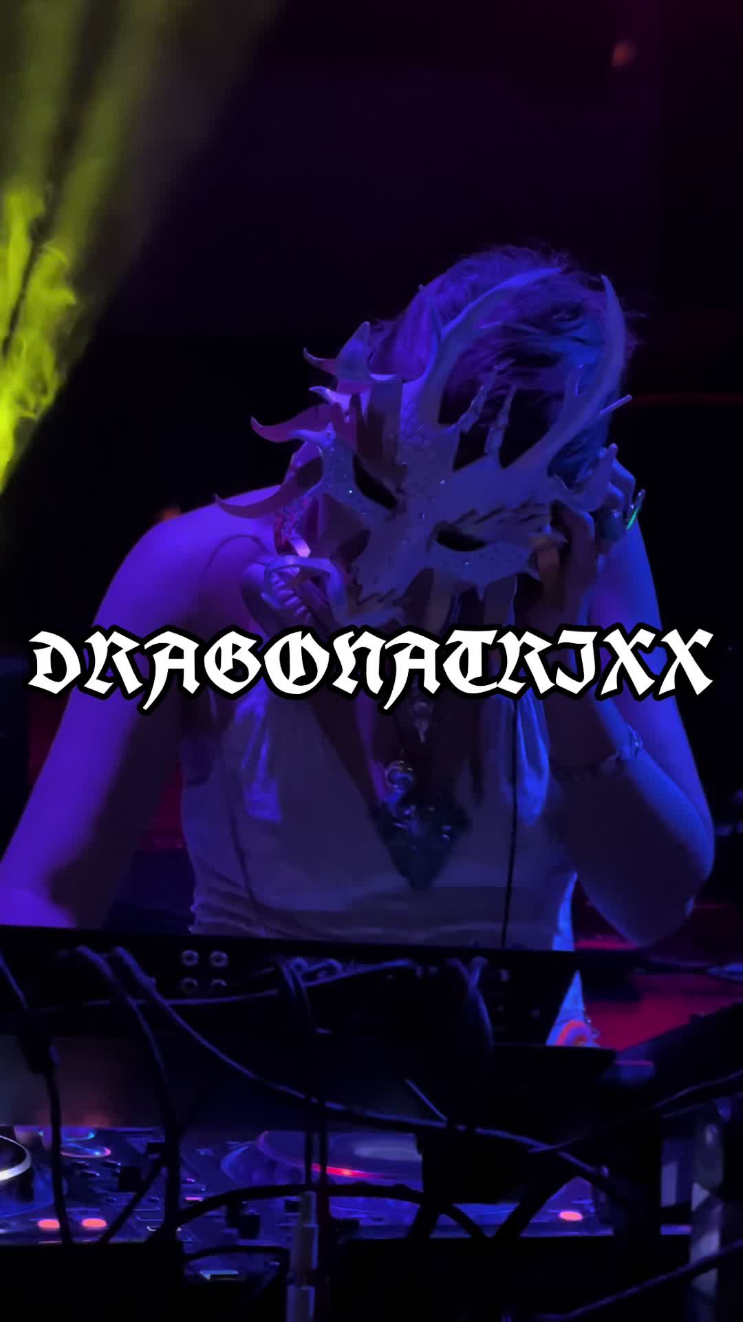 @dragon8trixx