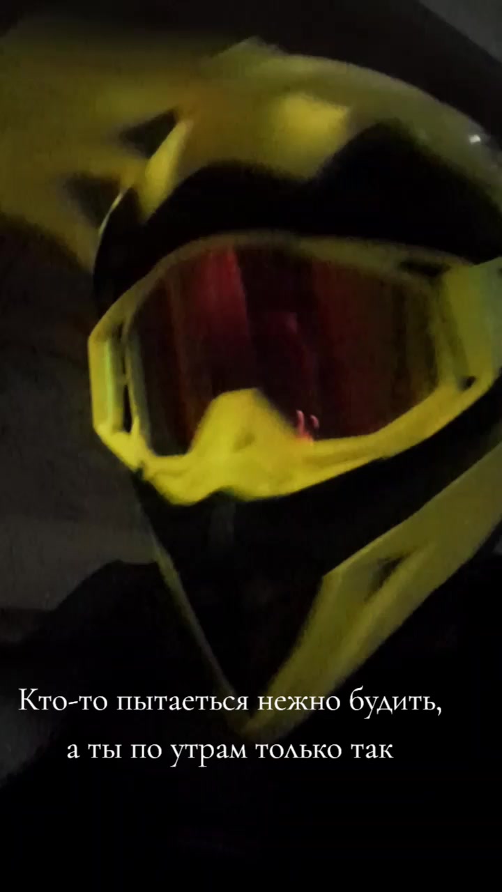 @))