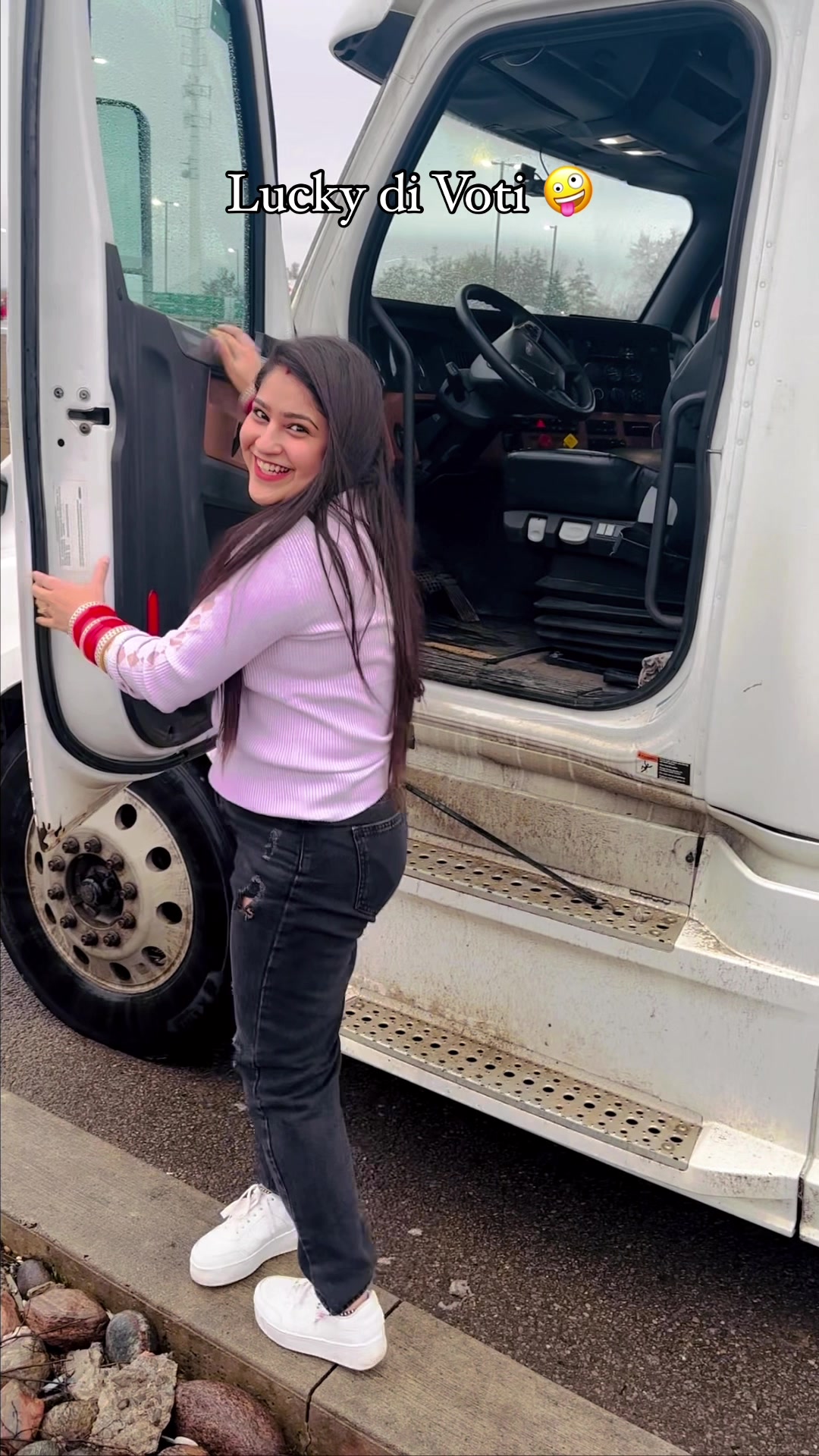 @Chhavi Sharma🧚🏻&zwj;♀️