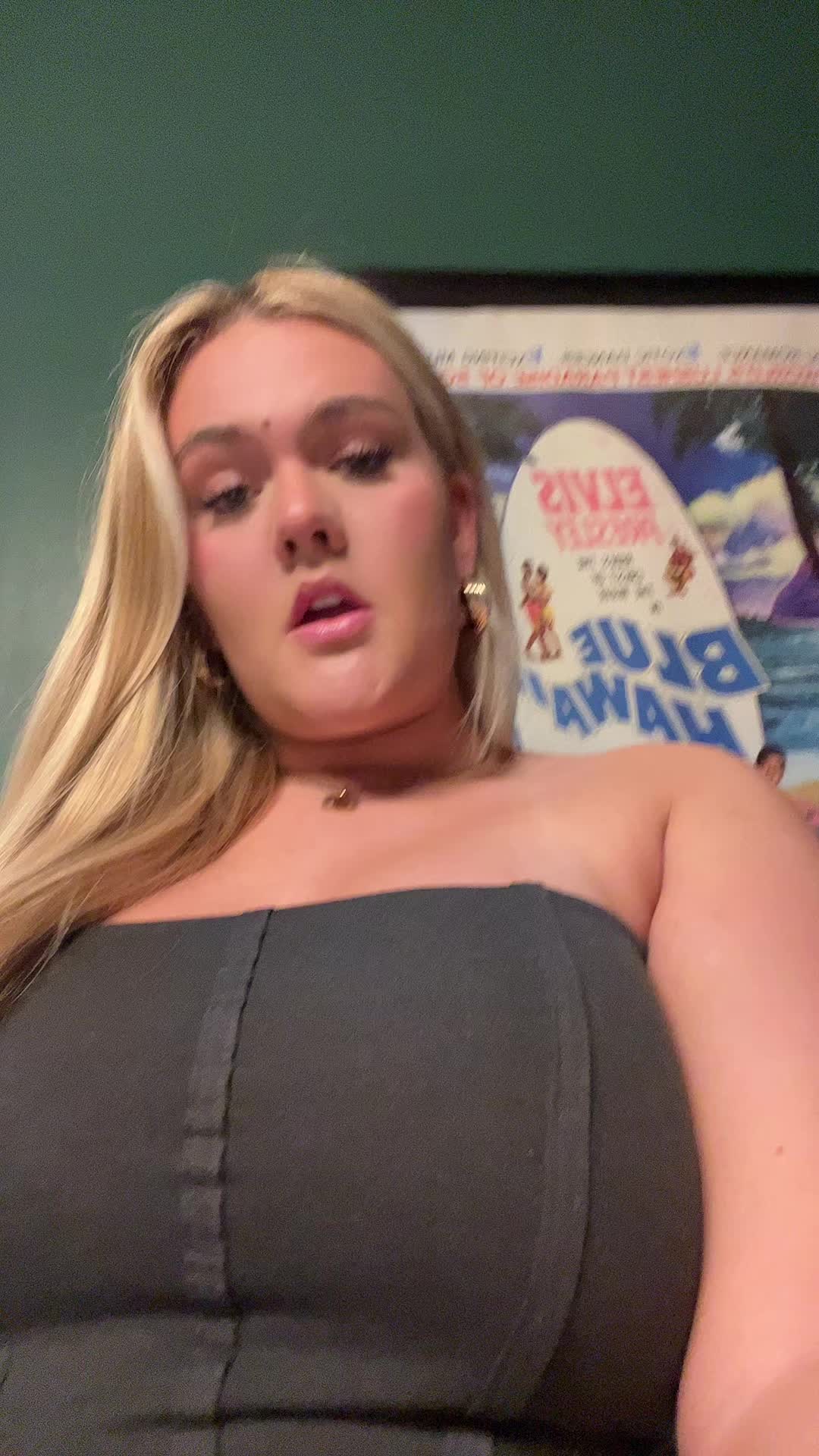 @hallie