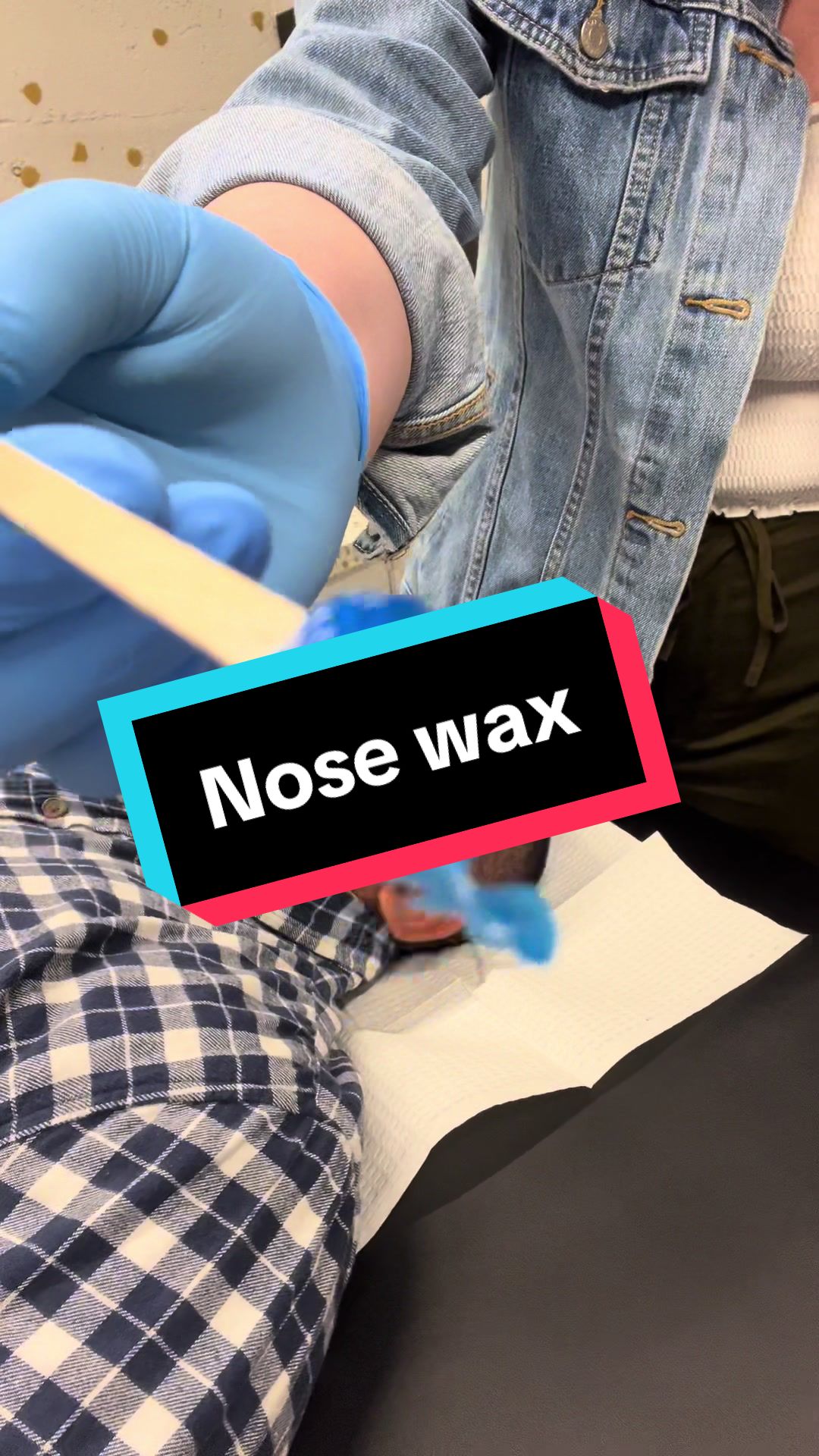 @kristenatthewaxbar