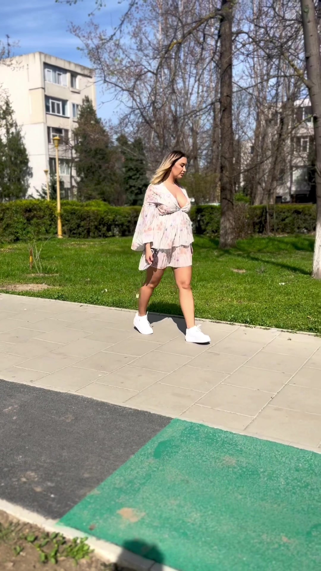 @EmillySteele
