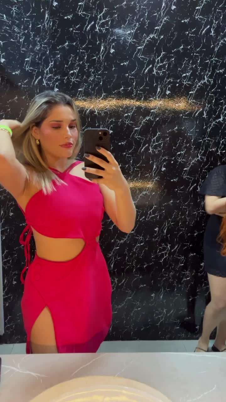 @liagomes020